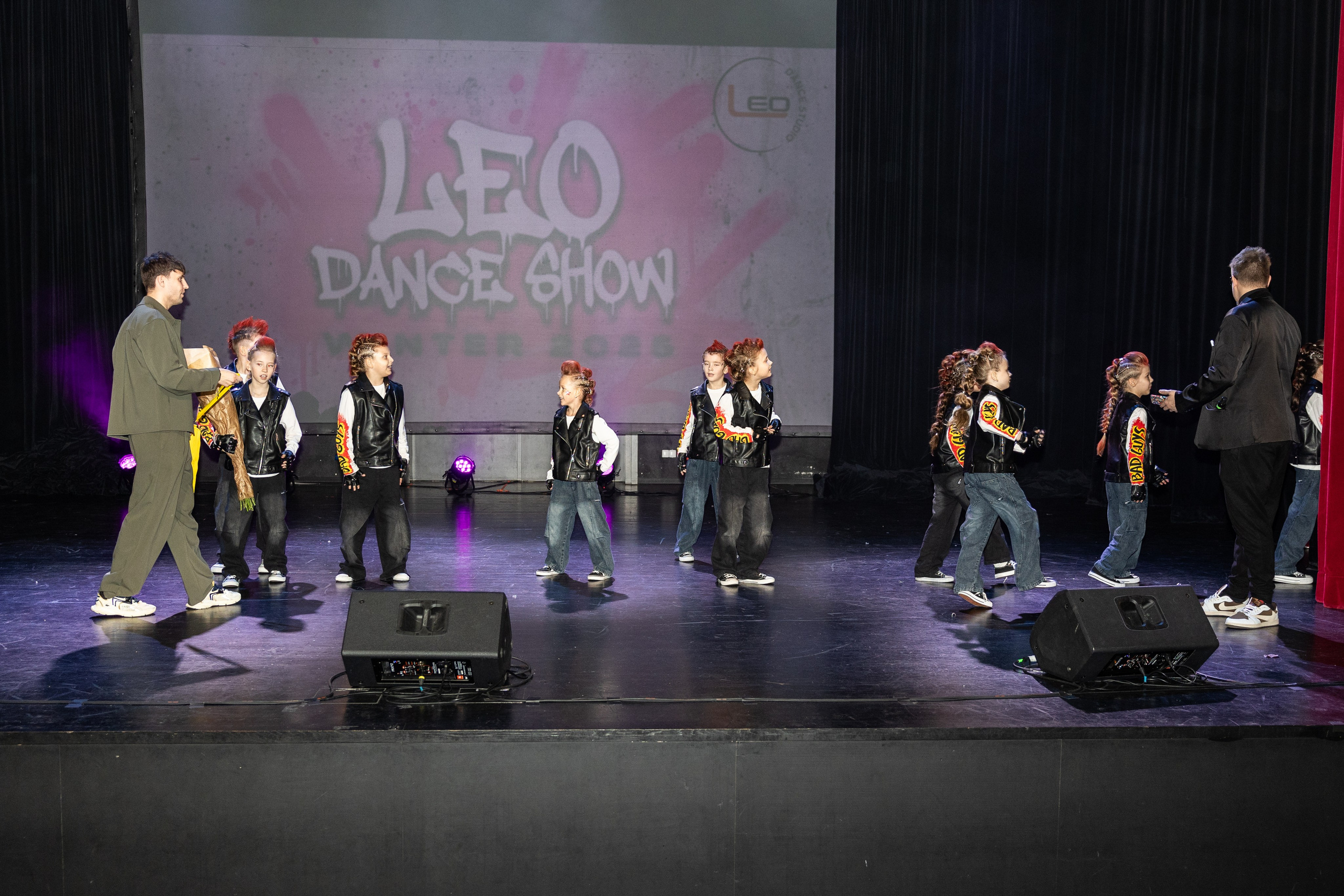 LEO DANCE SHOW WINTER 2025. Семейный и детский фотограф в Варшаве Мила Бобровская