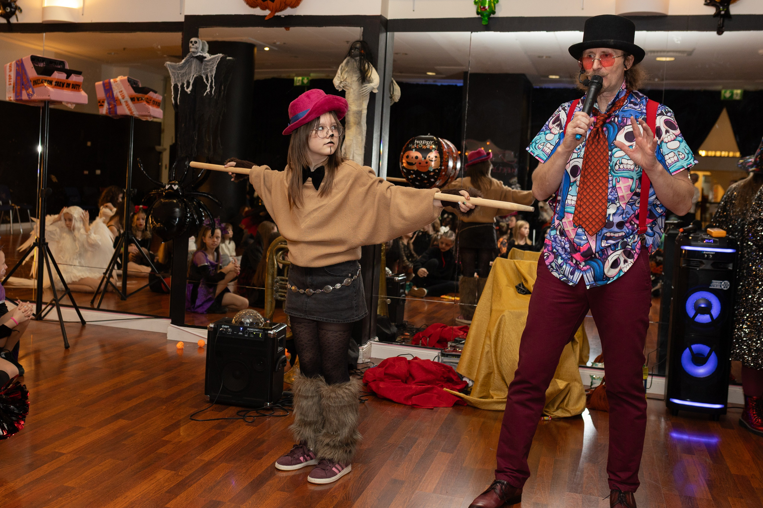 Leo dance studio Helloween 2025. Семейный и детский фотограф в Варшаве Мила Бобровская