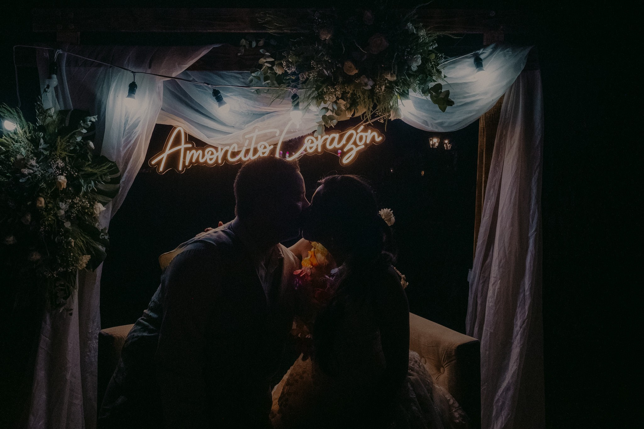 Vianney & Roberto. Wedding and family photographer in Mexico City