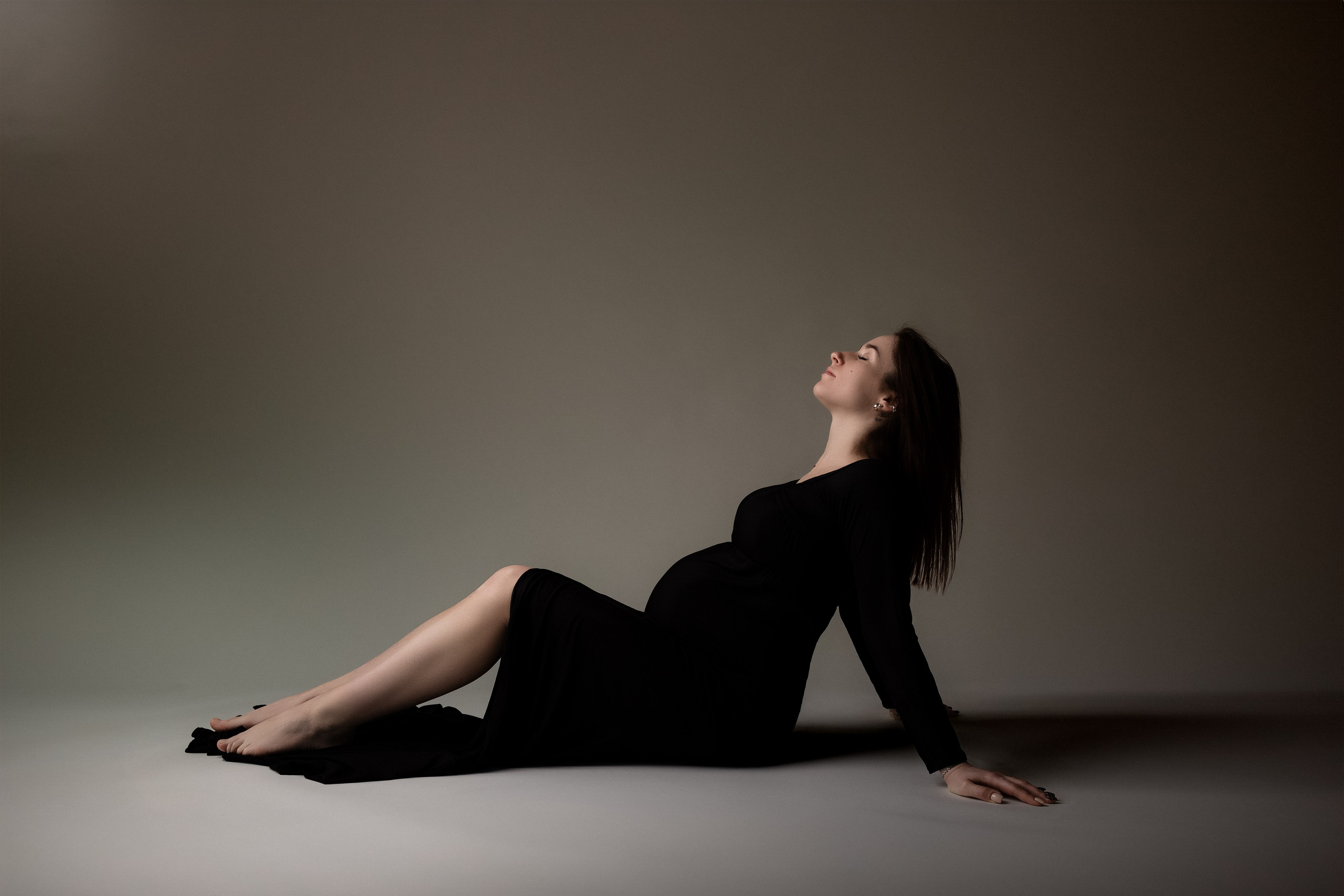 Laukimo (nėščiosios) fotosesija Marijampolėje, fotostudijoje