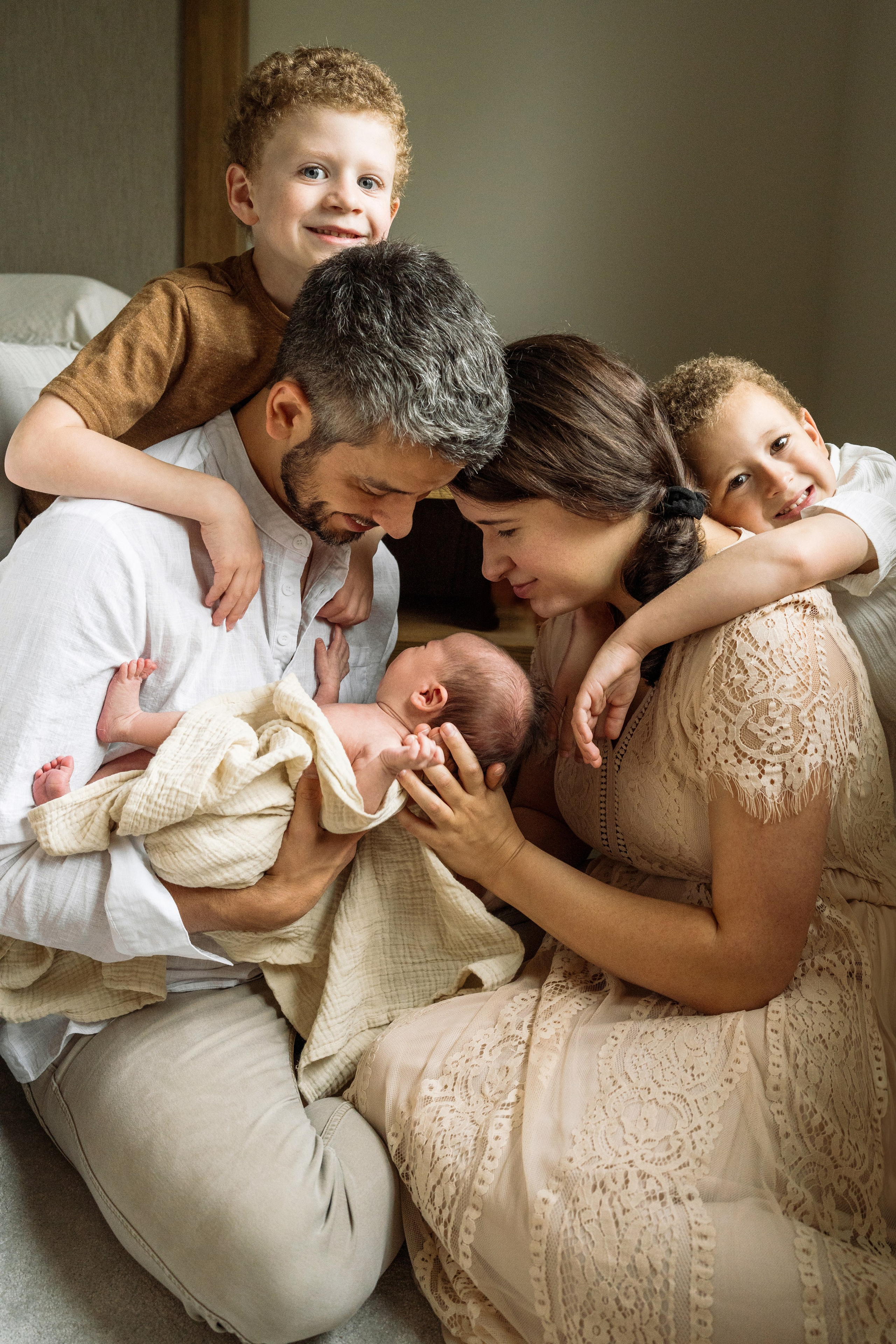 Sara, Henry, Landon, Oliver, Mila, Isla. Wedding and family photographer and videographer PA, NJ, NY, DE, MD