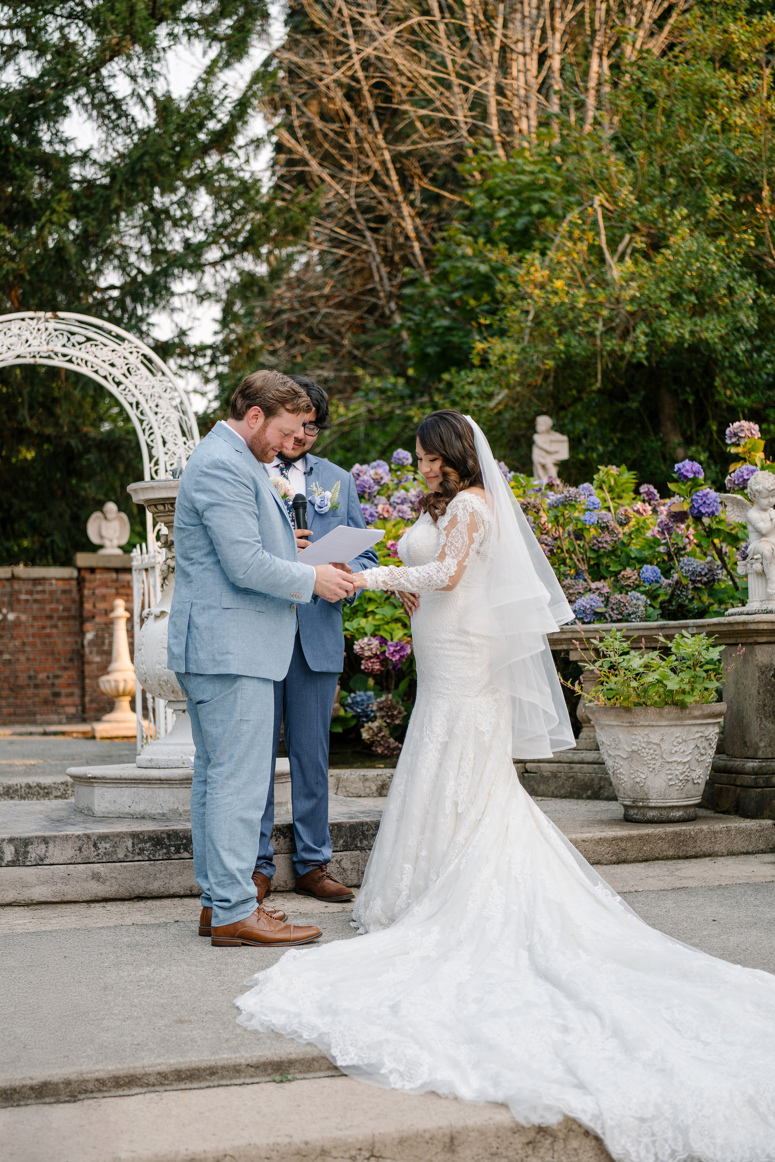 Alena Tau | Wedding & Family Photographer Vancouver WA and Portland OR