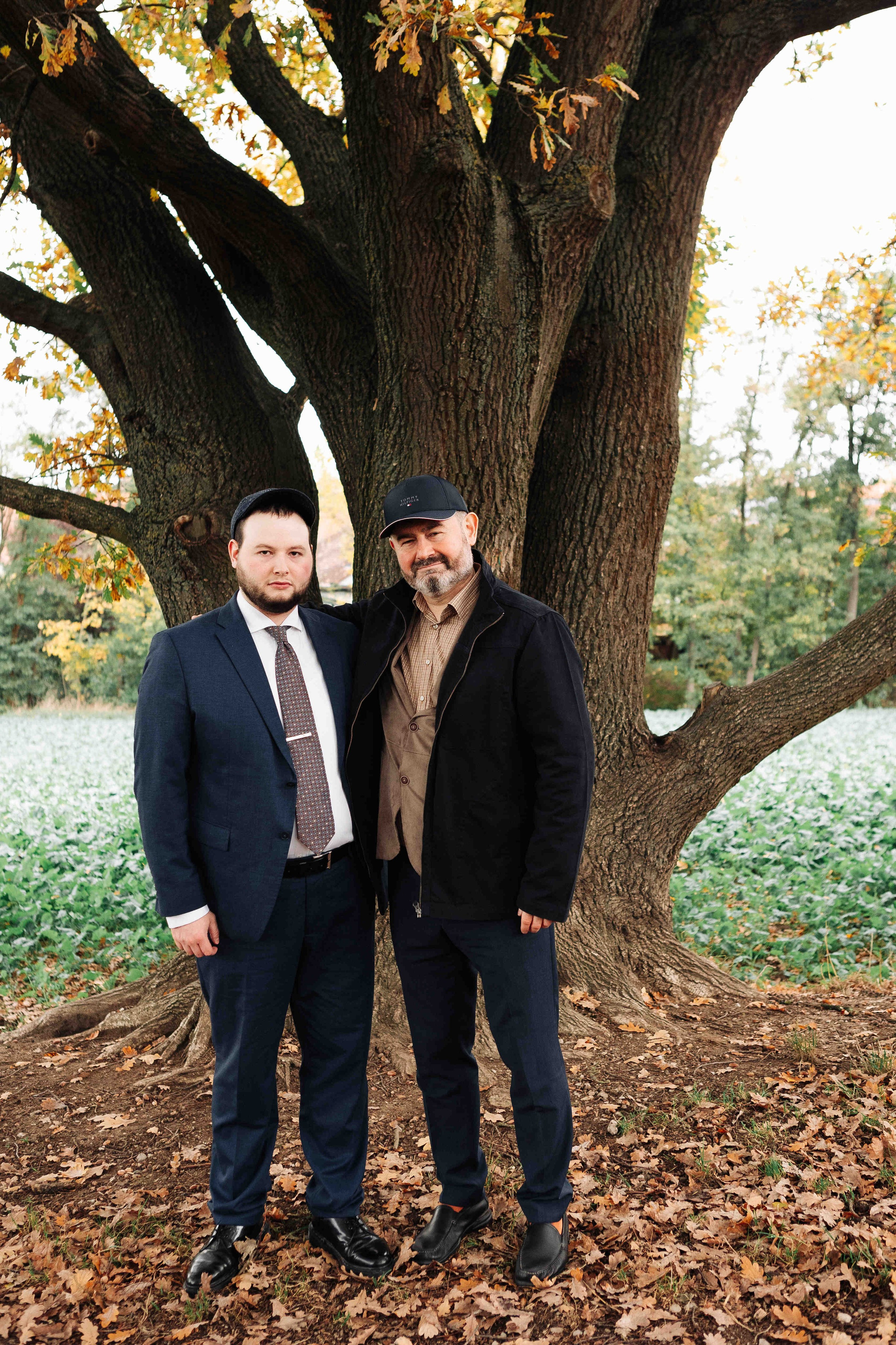 BIG OAK, BIG FAMILY. Https://shi-photo.com/