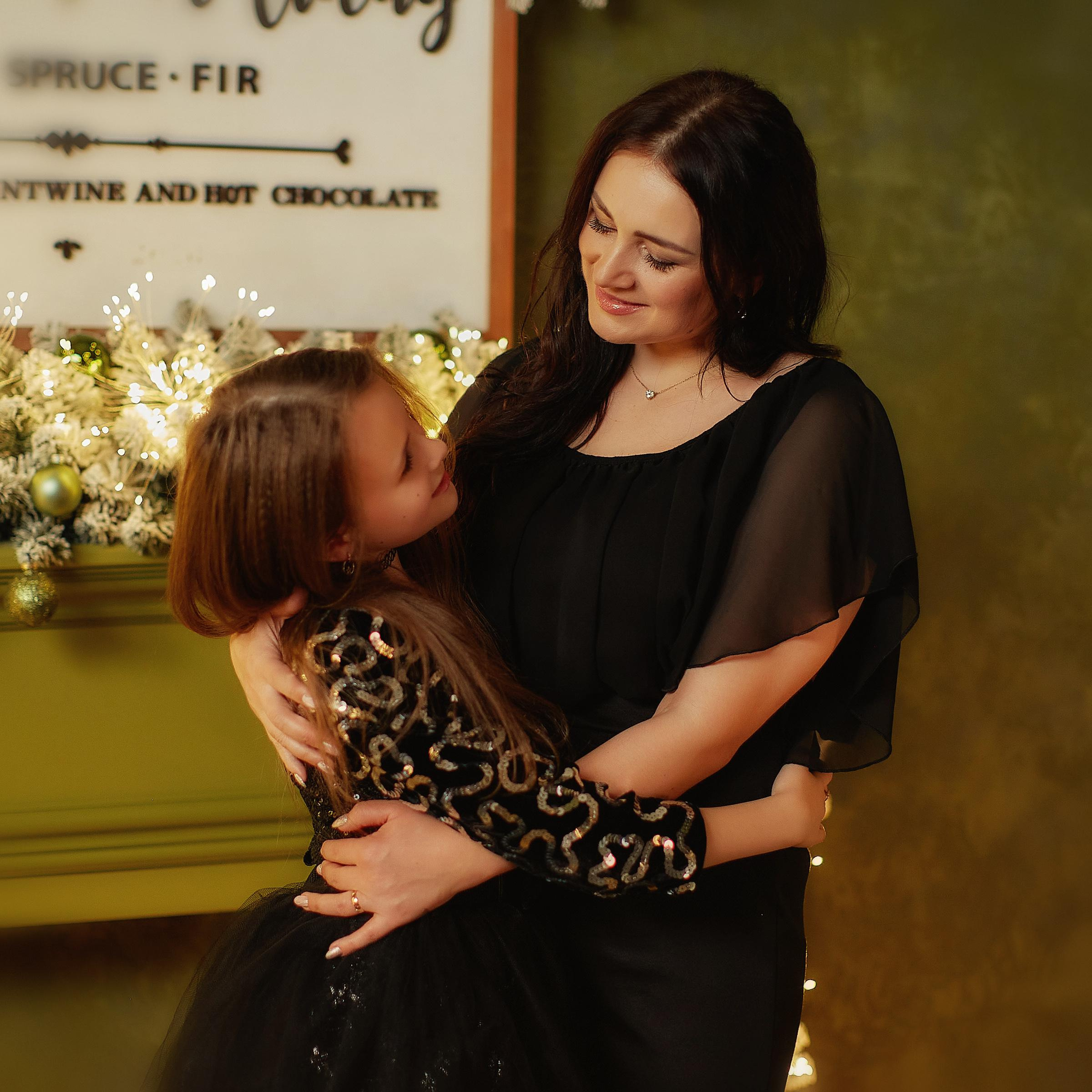 Studio. Fotograf de Nuntă | Familie | Portret - Iulian Doroganici