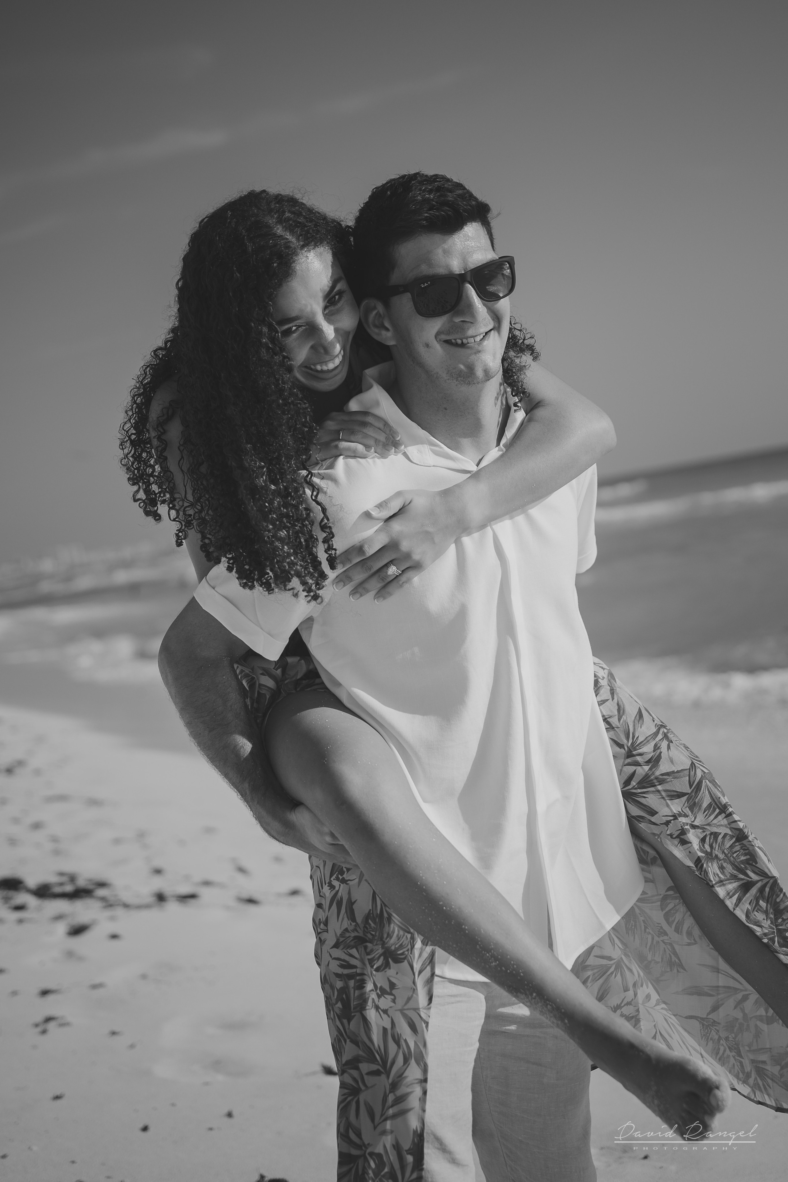 Gabi Guilliod — Family Session — Playa Delfines. Destination wedding photographer based in Cancun and Riviera Maya with service worldwide