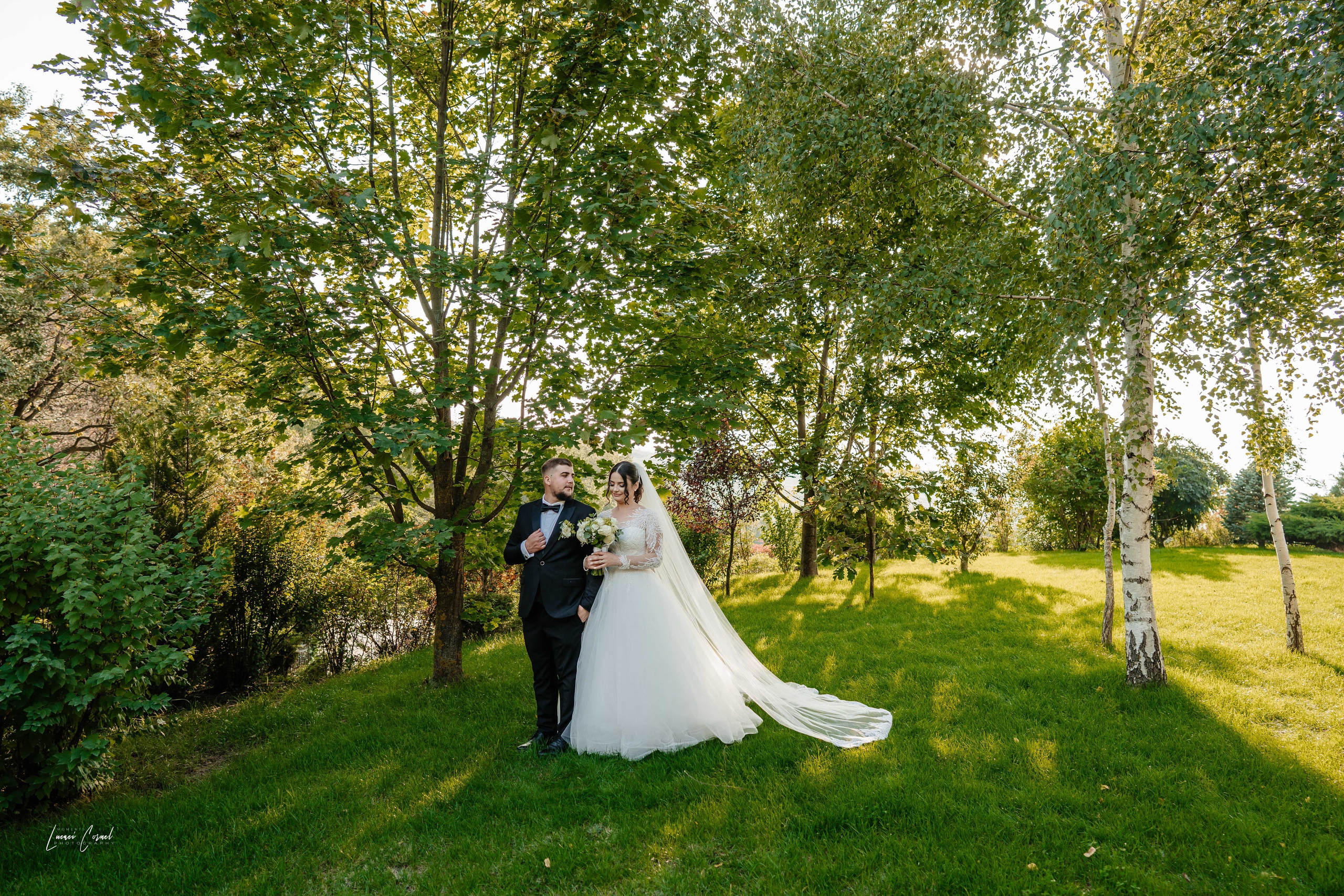 Fotograf de Nuntă Profesional — Fotografie Jurnalistică și Clasică pentru Amintiri de Neuitat. Fotograf de nuntă, corporate, botezuri, majorate și aniversări Roman, Lucaci Cornel