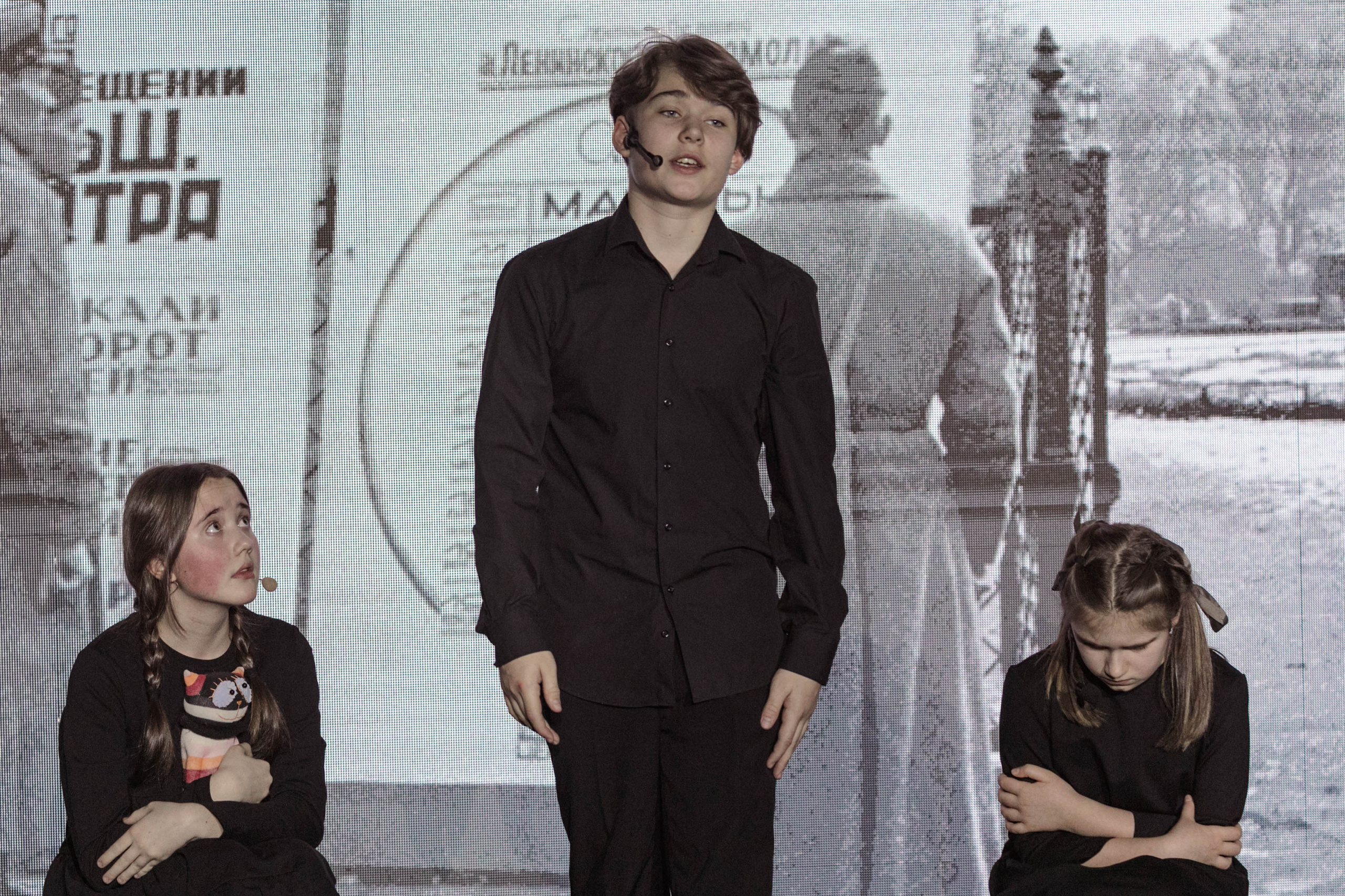 Спектакль "Узелки блокадной памяти", студия художественного слова "Начало", 2024 г. Фотограф: Адмакина Дарья