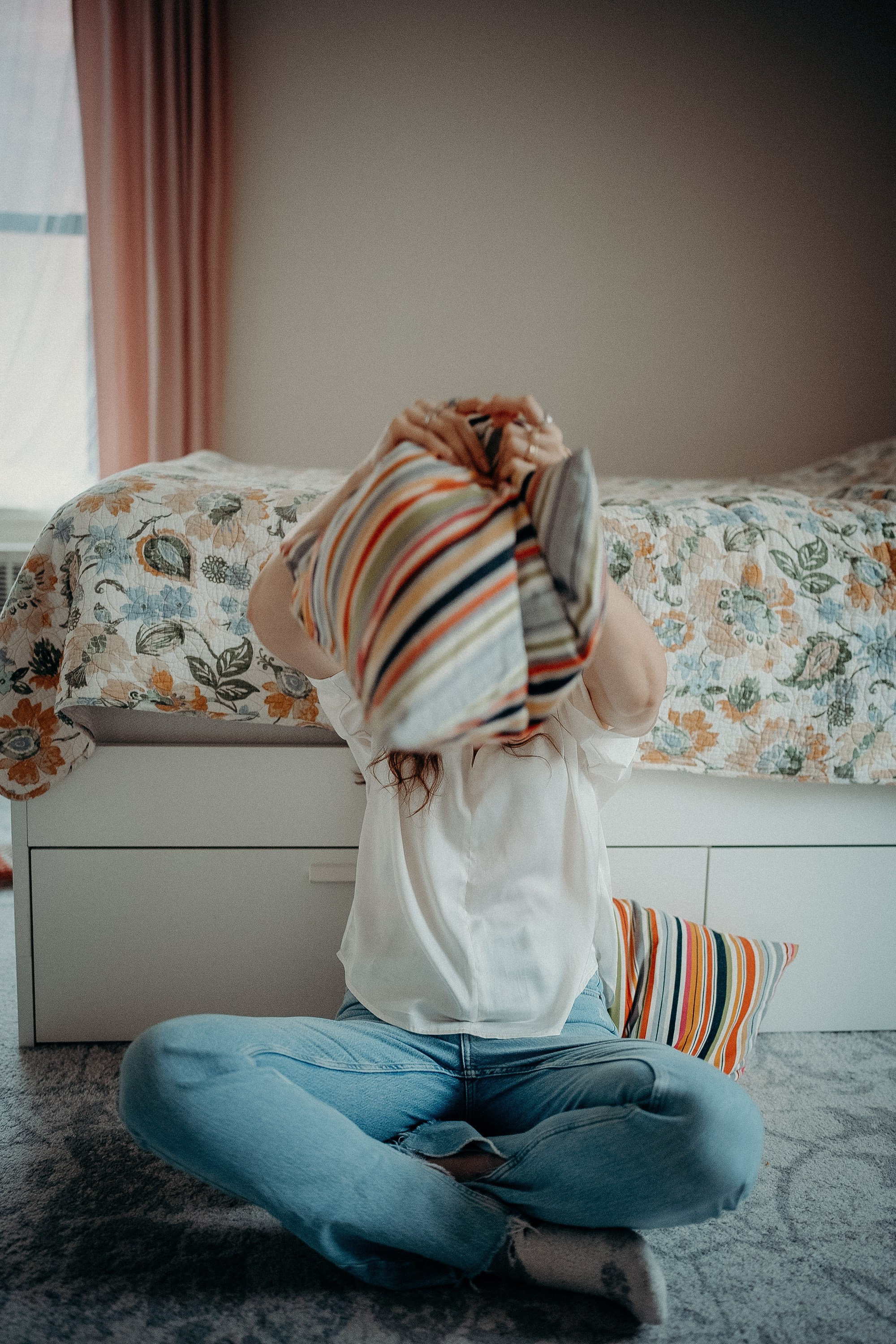 Home photo shoot. Portrait and wedding photographer in New York