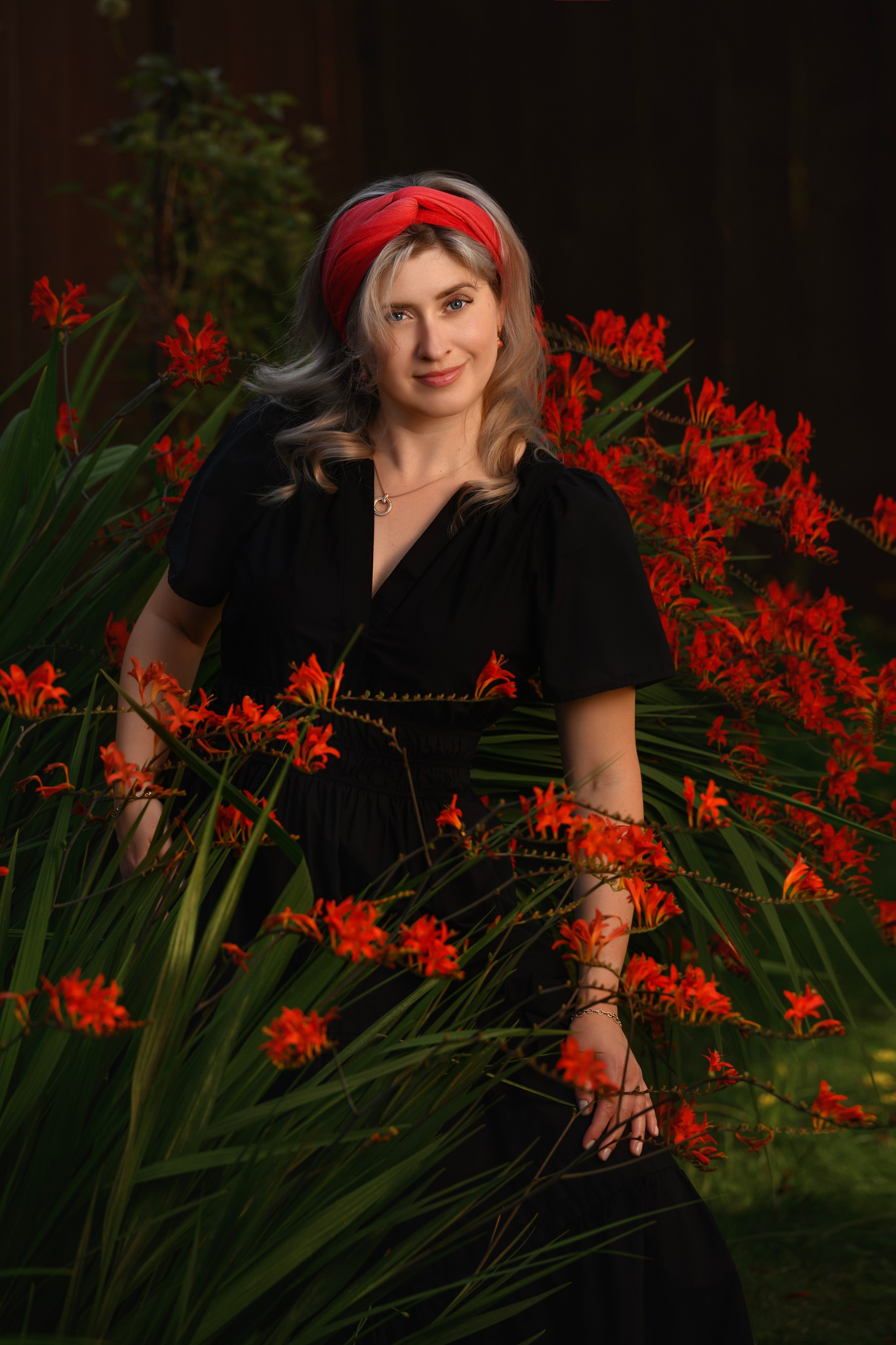 In RED. Wedding & portrait photography in the Seattle Area. Helen Michelle photographer