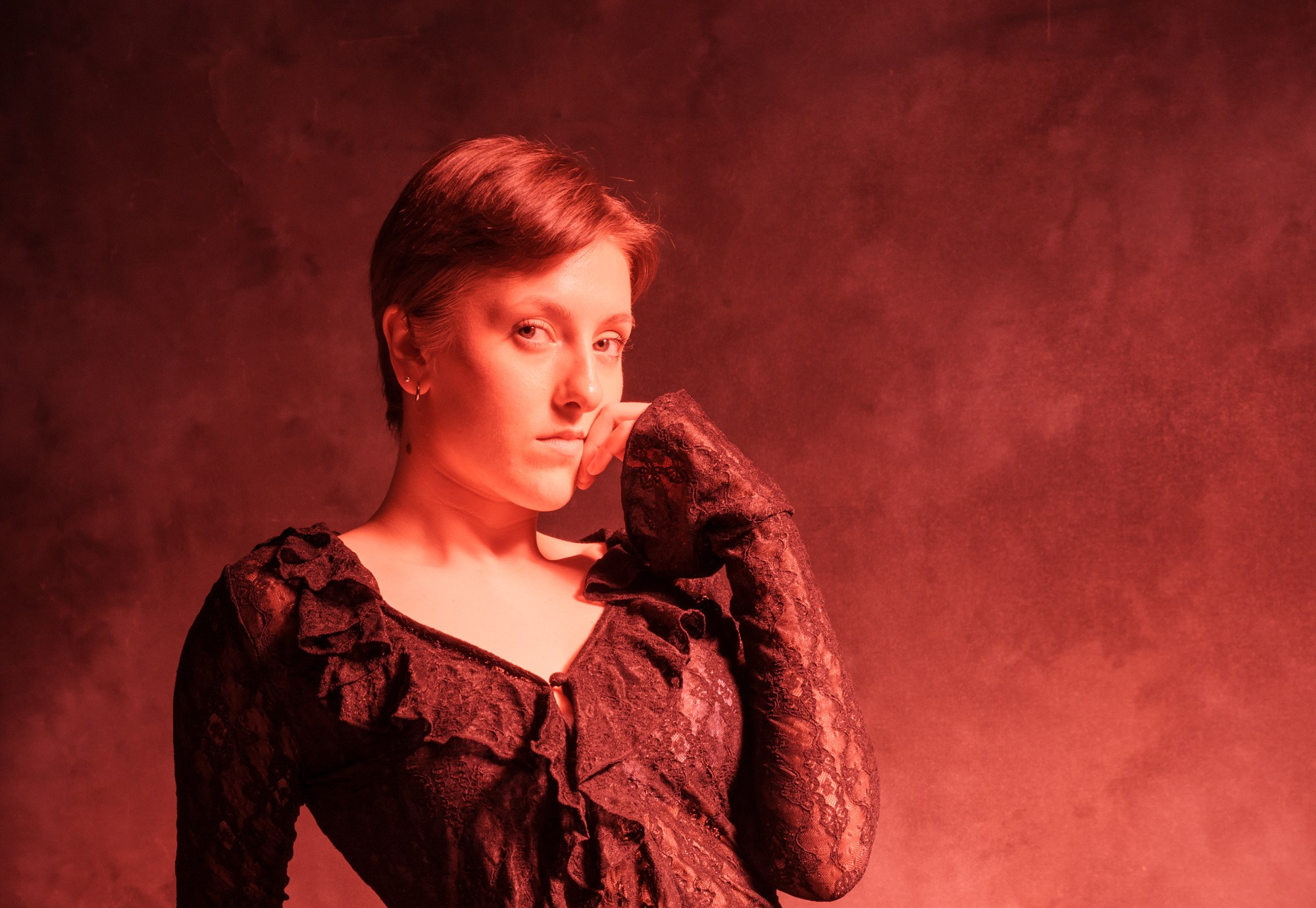 Daniela is a wonderful model that also sings, acts and dances. @soydaniellagomezz