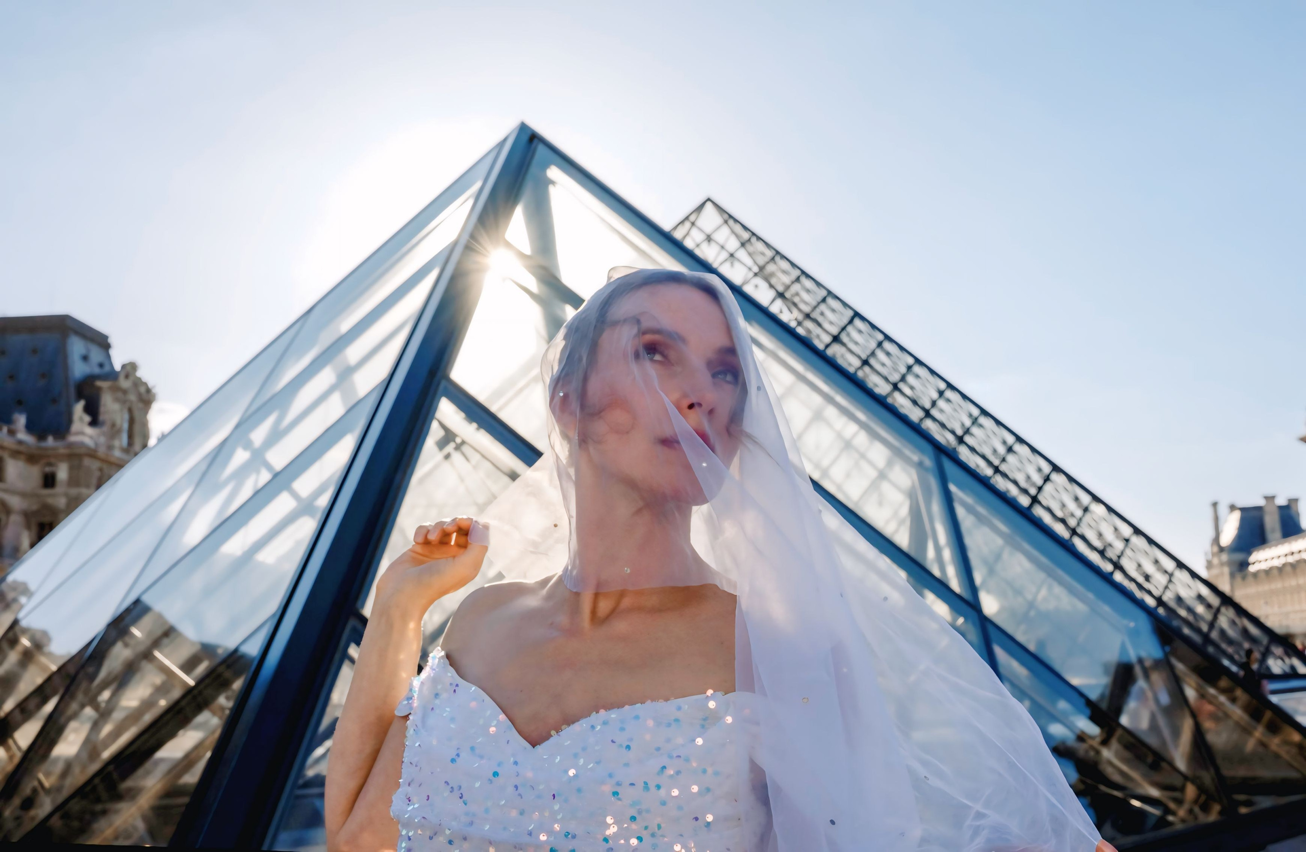 Wedding and proposal photoshoot in Paris. Alina Tagzieva- a photograper in Paris