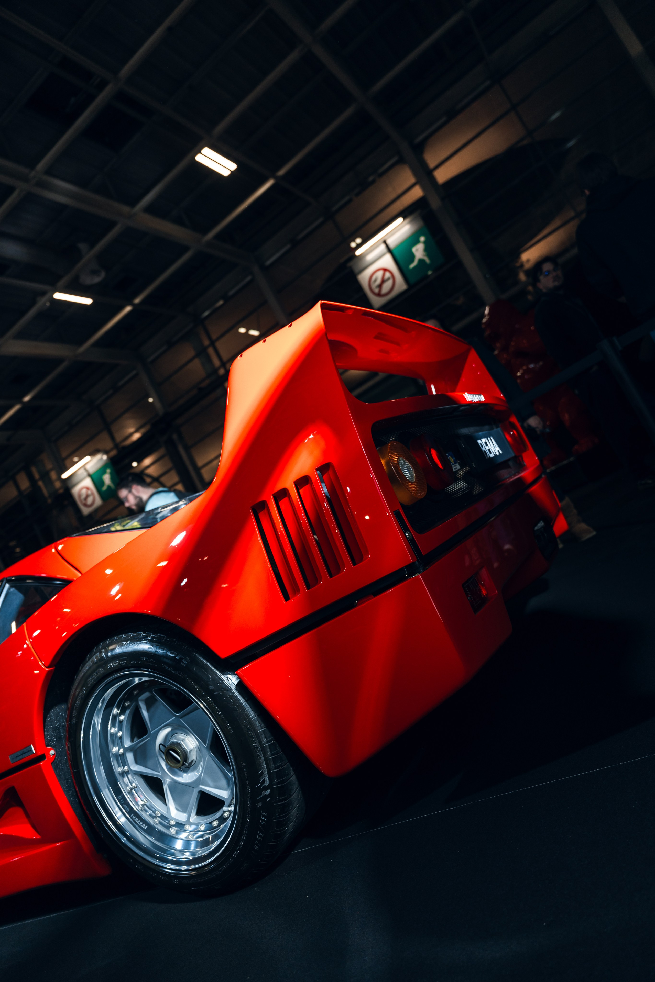 Retromobile 2026. Photographe de voitures à Paris — Vitalii Motruk