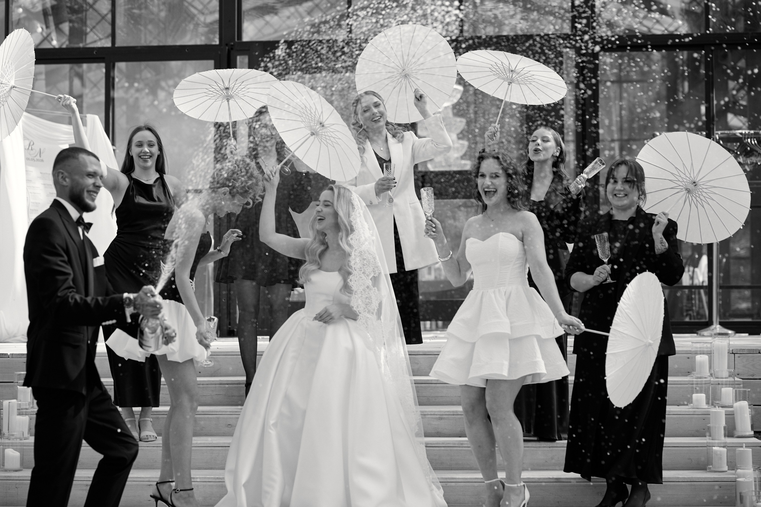 Natalia & Roman. Dworek przy lesie. Fotograf ślubny i rodzinny w Krakowie Yana Klymova