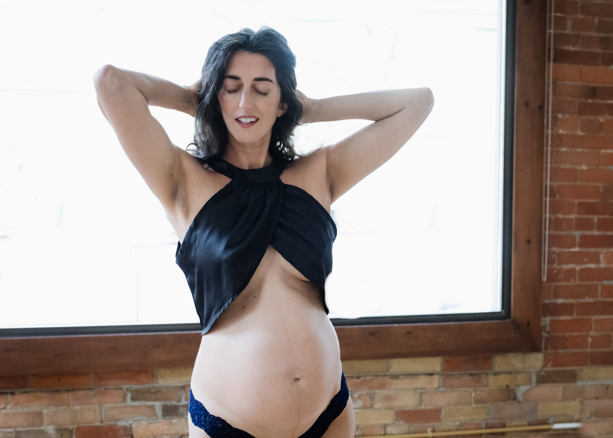 Maternity photography by BobbiJo Stuart. Portrait and Personal Brand Photographer in Simcoe County, Ontario, Bobbi-jo Stuart