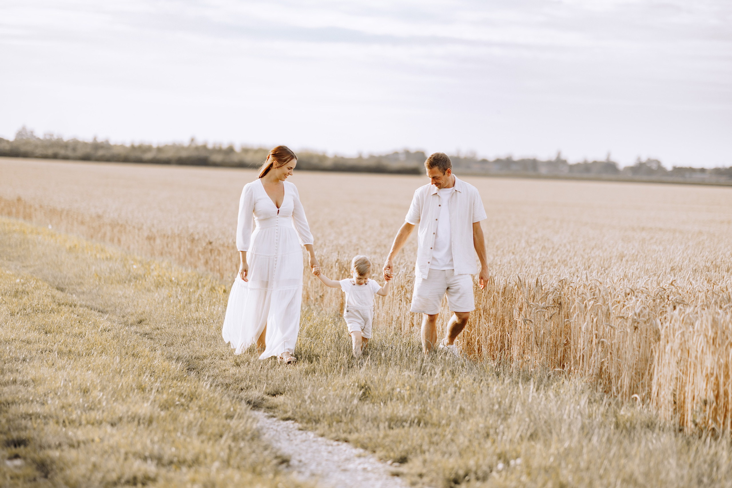 AUF DEM KORNFELD. Family Fotografer in München und Umgebung