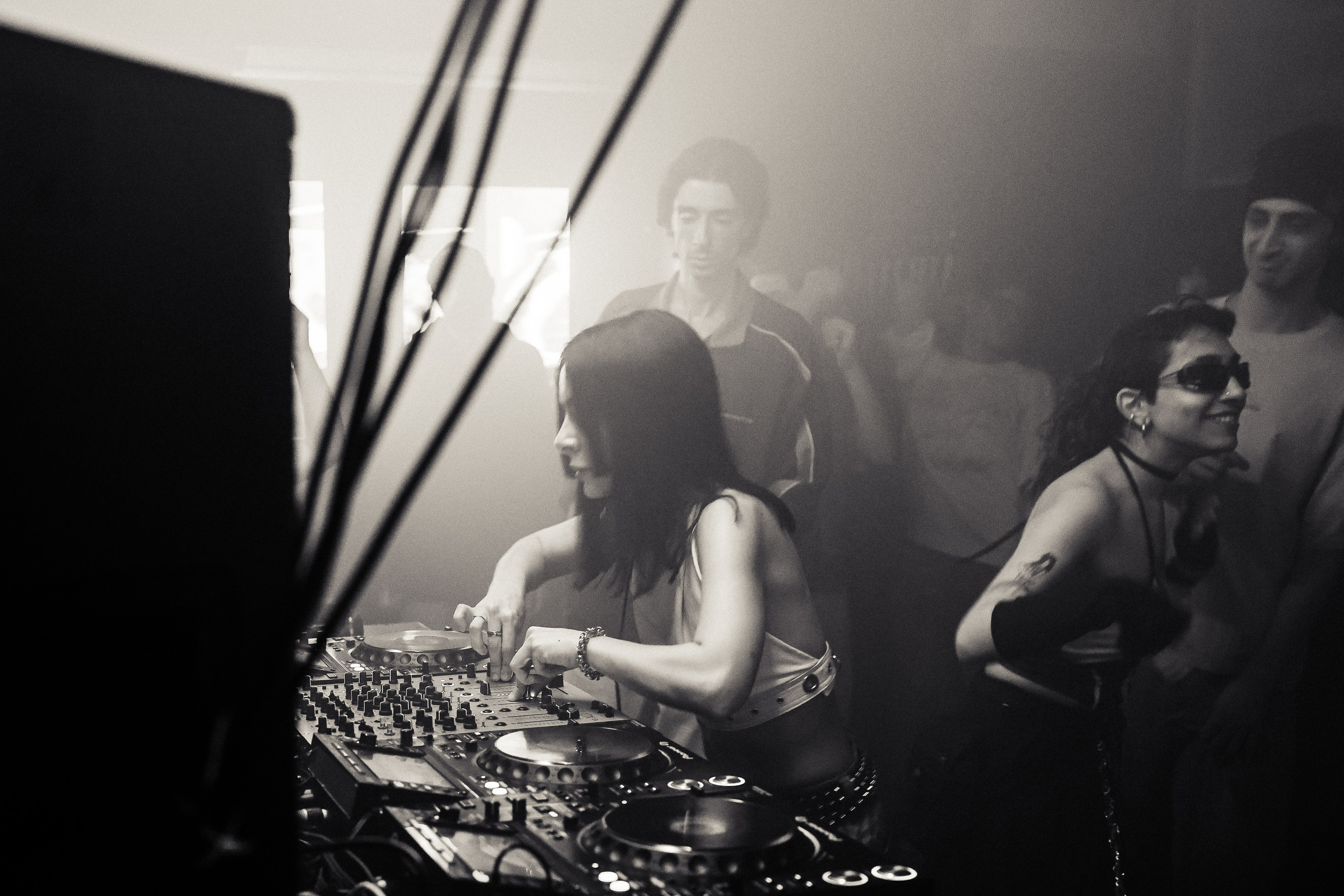 Event reportage (WHATISGOINGON x HOW). Asmikiam