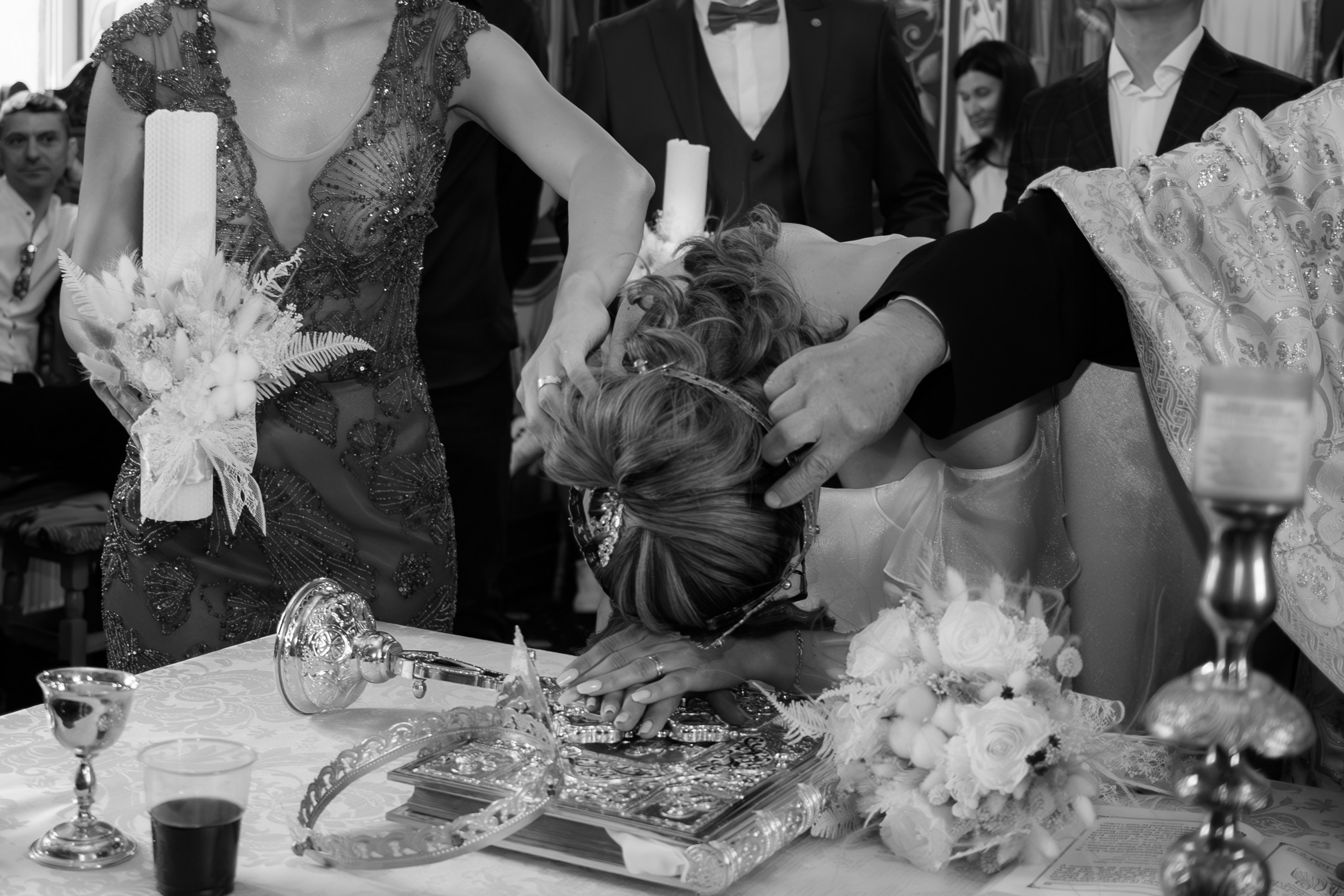 Oana & Vasile. Fotograf si videograf — evenimente si studio