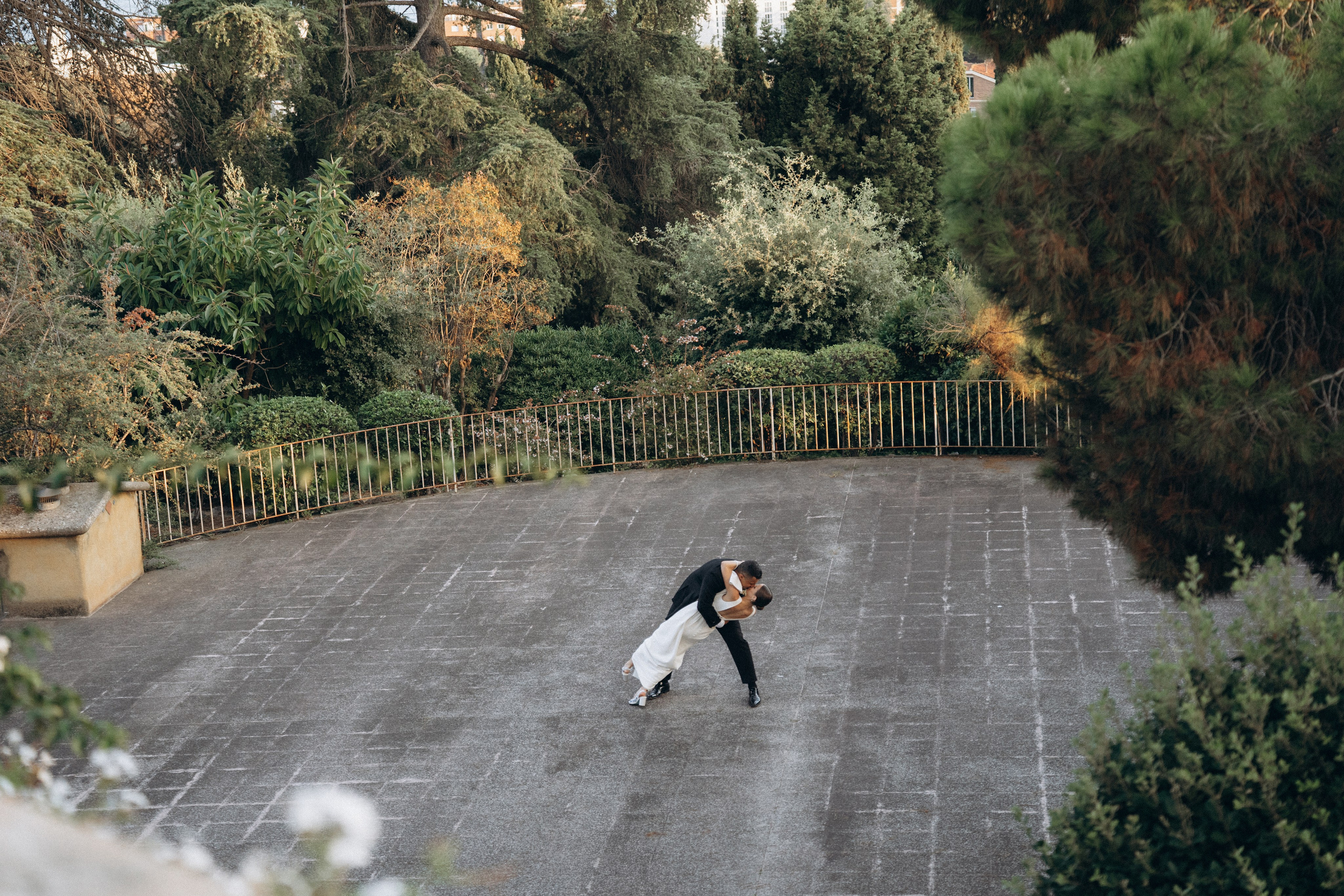 Hollis & Enrique. Villa Blanca. Paola wedding photographer / videographer in Barcelona