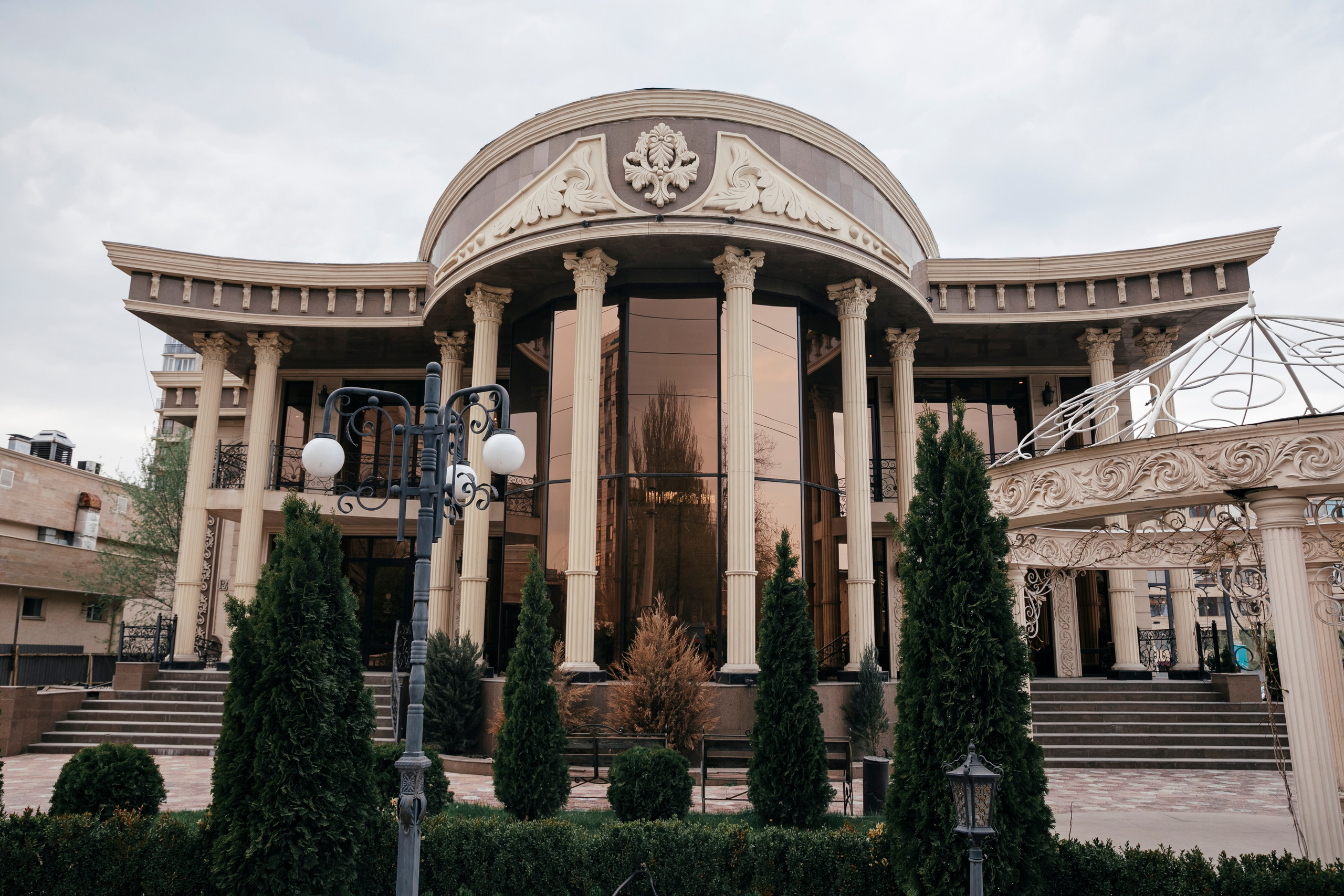 Узатуу Наргиза. Свадебный LOVE STORY Семейный фотограф в Бишкеке Тилек Жантаев