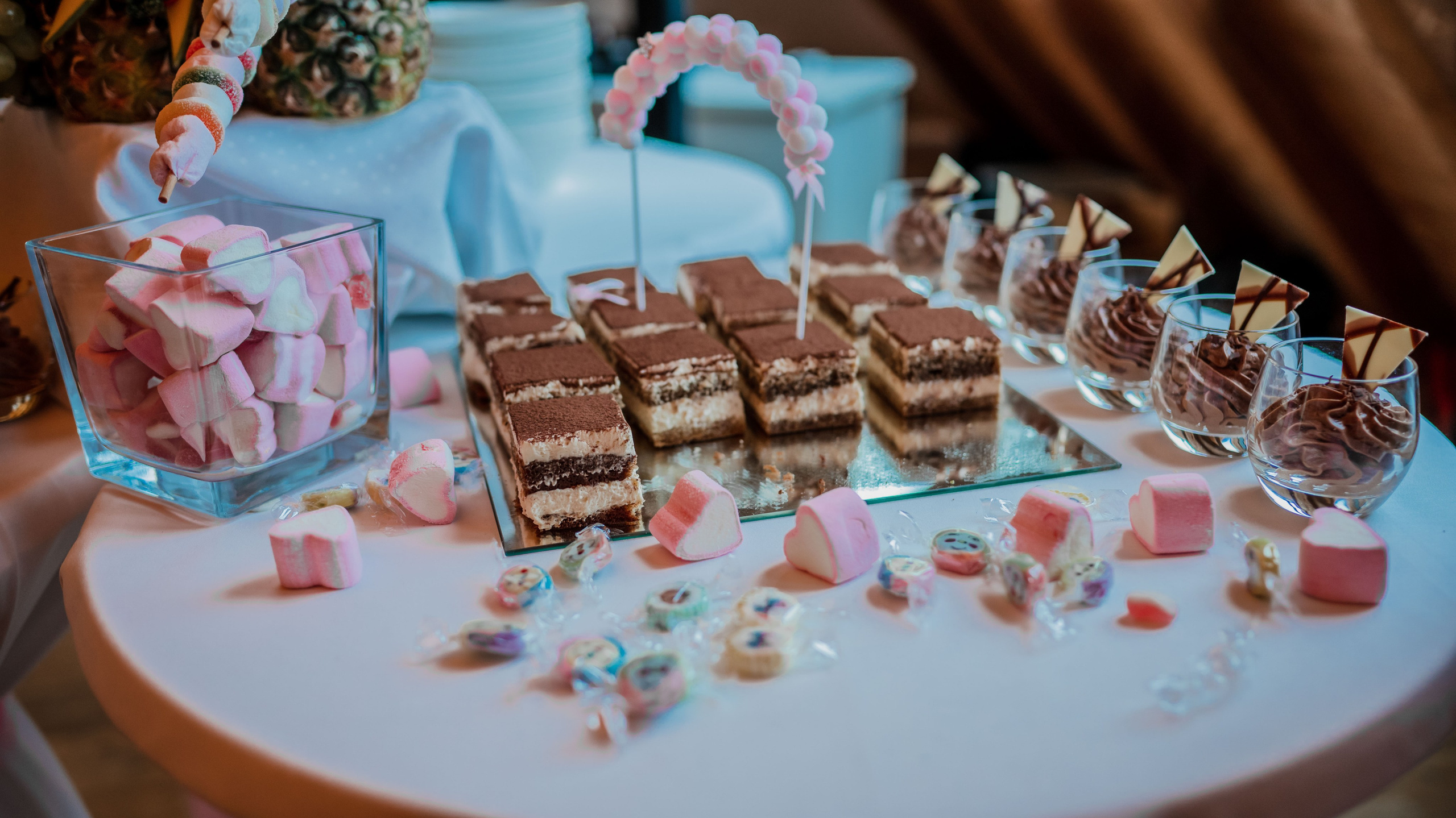 Hochzeit in Bern – Ella & Adrian. Authentische, emotionale, zeitlose Hochzeitsfotografie aus Albstadt