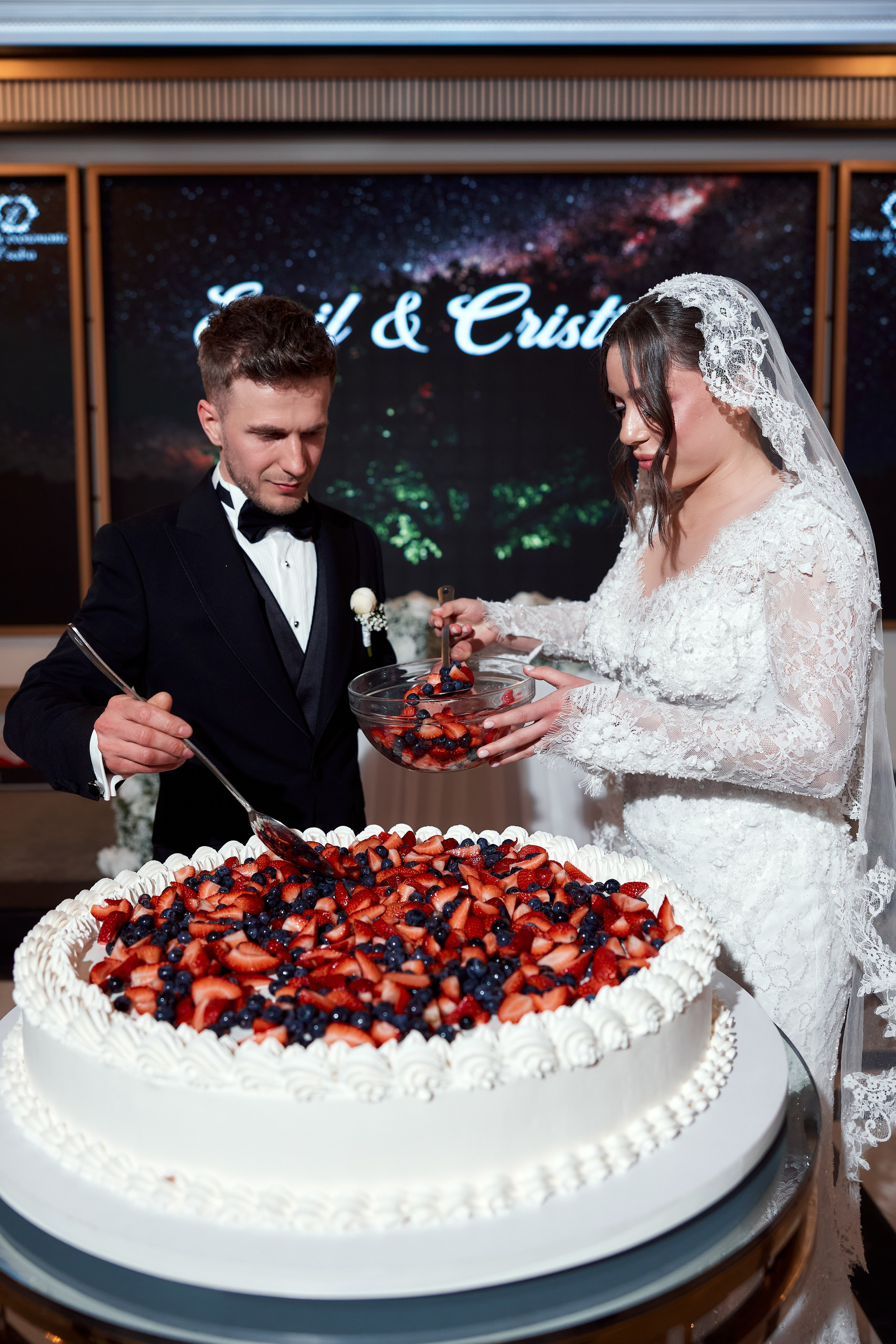 Emil & Cristina. Photographer Luca Medieșan