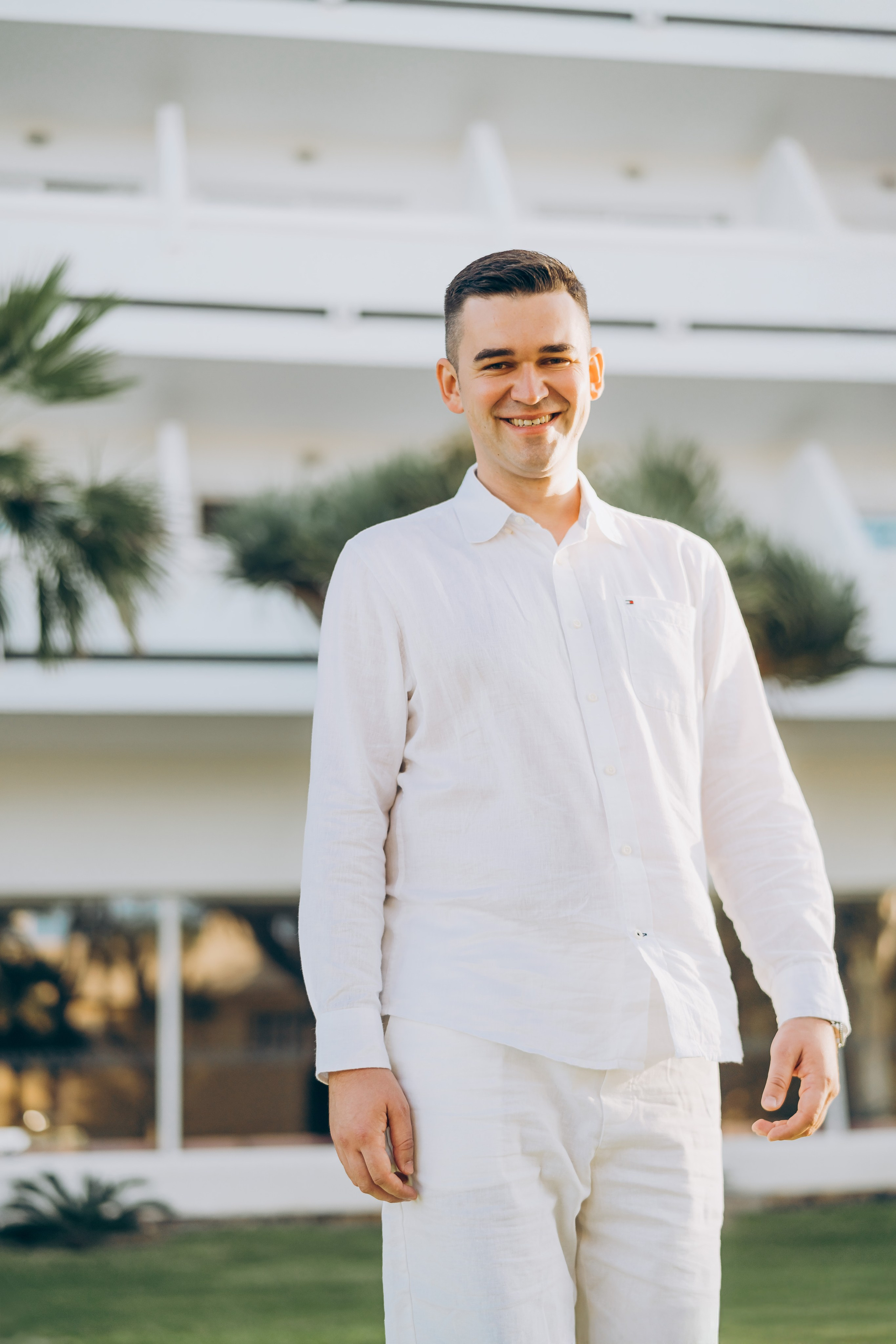 Sophisticated Tanya with her daughter and husband. Фотограф у Пальма де Майорка