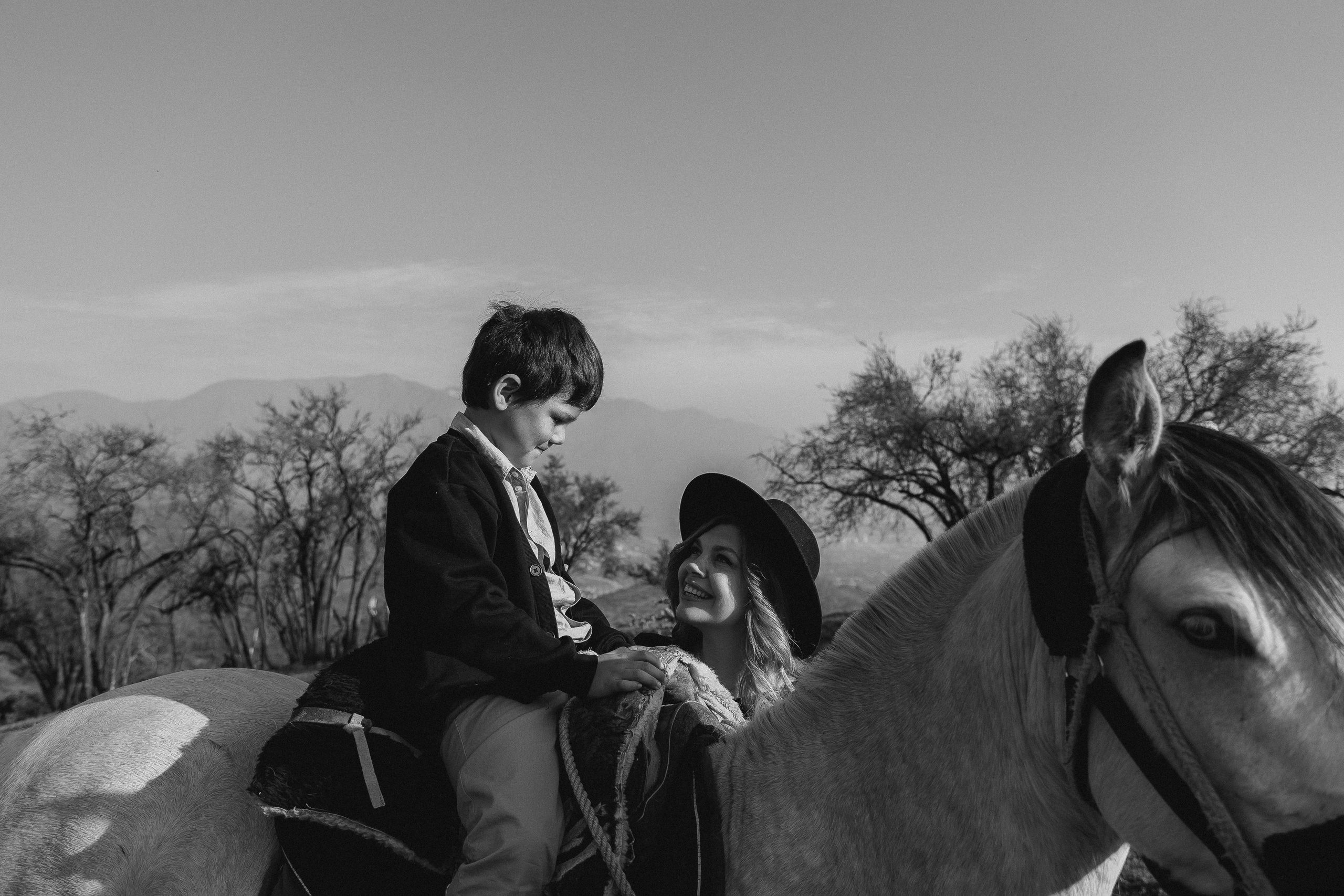 Horseback Mountain Photoshoot — Connection, Freedom & Natural Beauty. Photographer in Santiago, Chile Anna Almazova