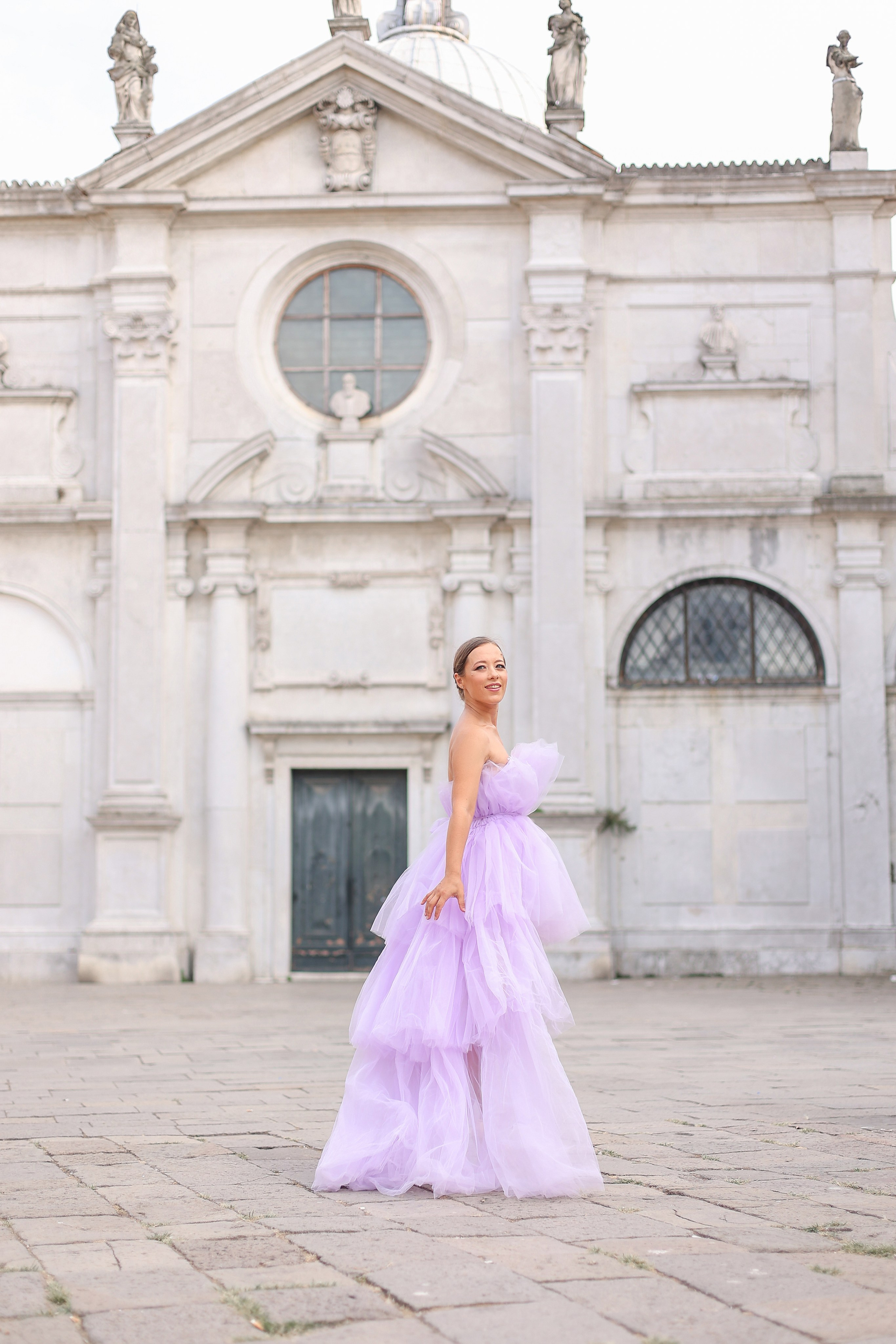 Rent dress in Venice. Photographer in Venice, Viktoria Antonova