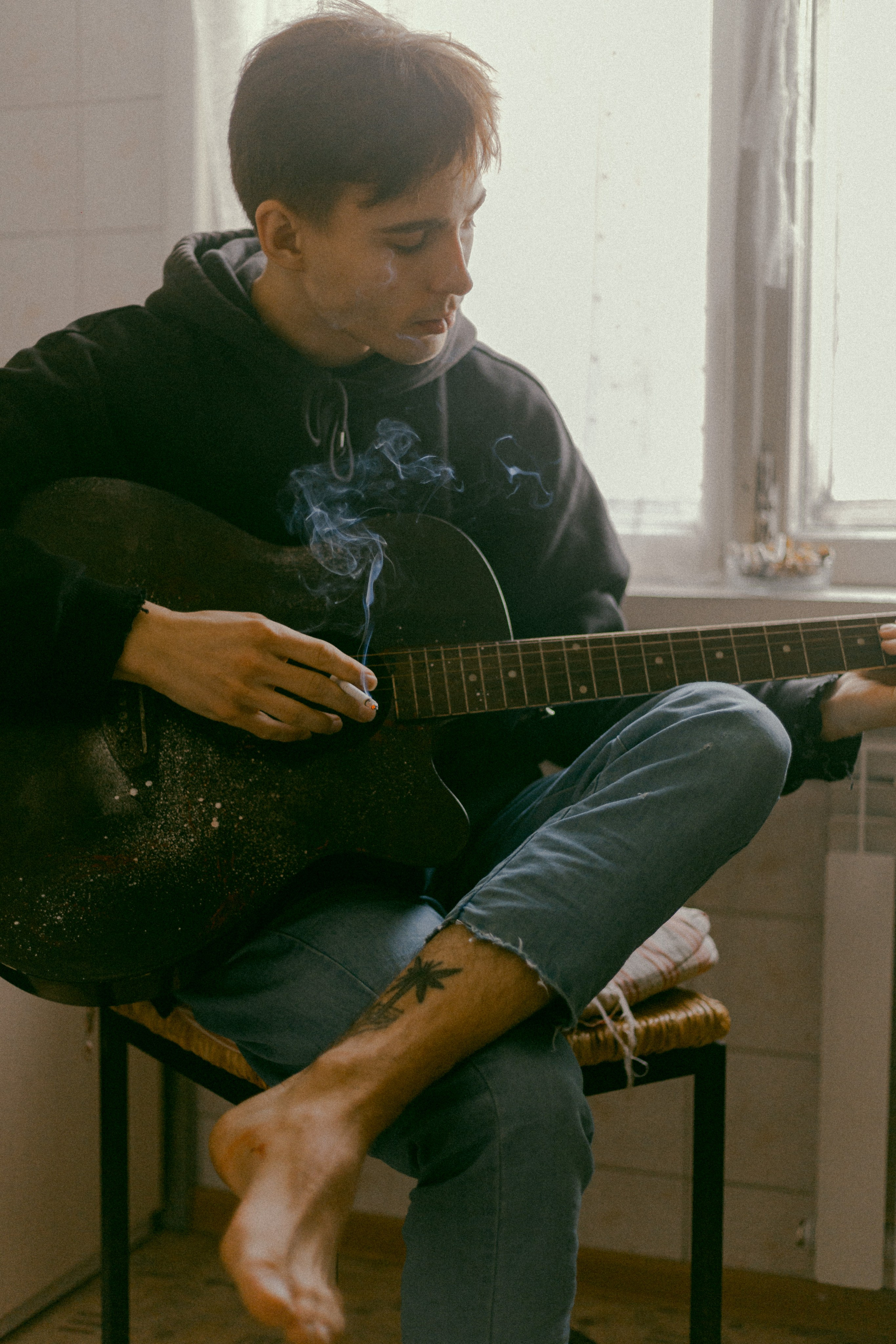 Sesión de fotos creativa para un chico. Fotógrafo de retrato, familia y reportajes en Valencia | España | Europa Vitalii Lumier