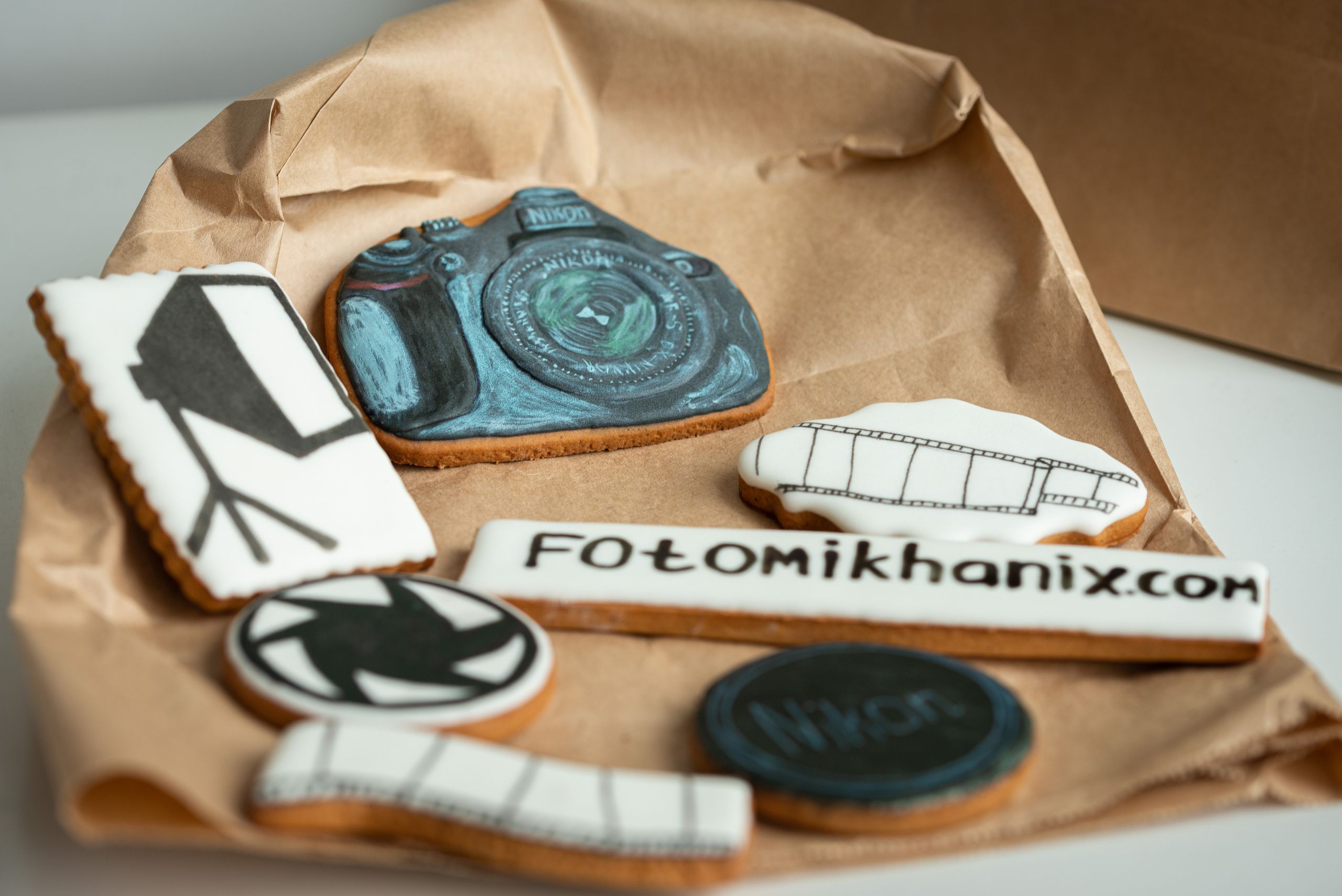 Testimonials. Beijing photographer Mike Pomerantsev