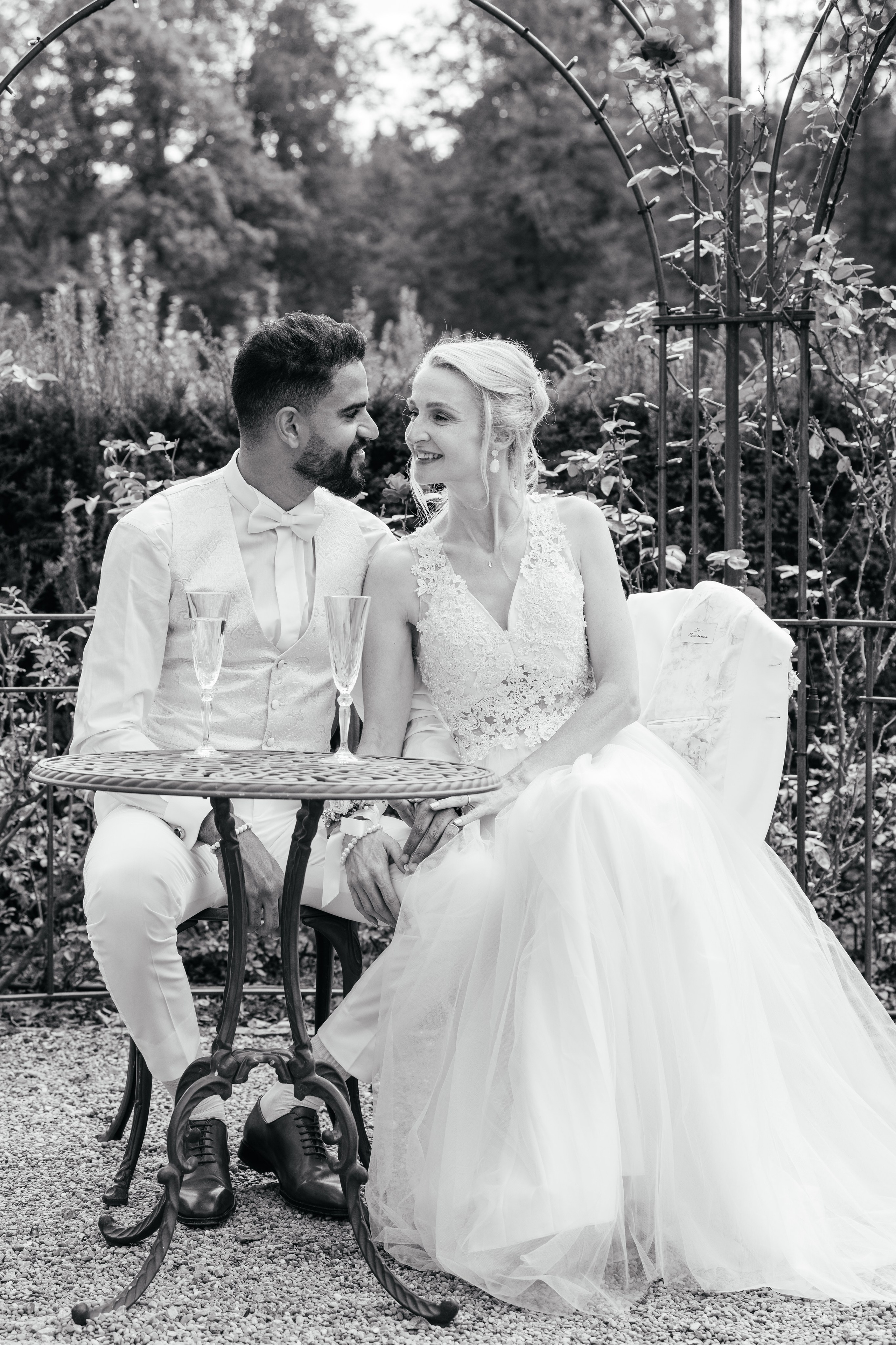 FLORENCE & JAMAL Dübendorf, Switzerland. I am Elena Altendorfer. Wedding photographer in Zurich and Switzerland