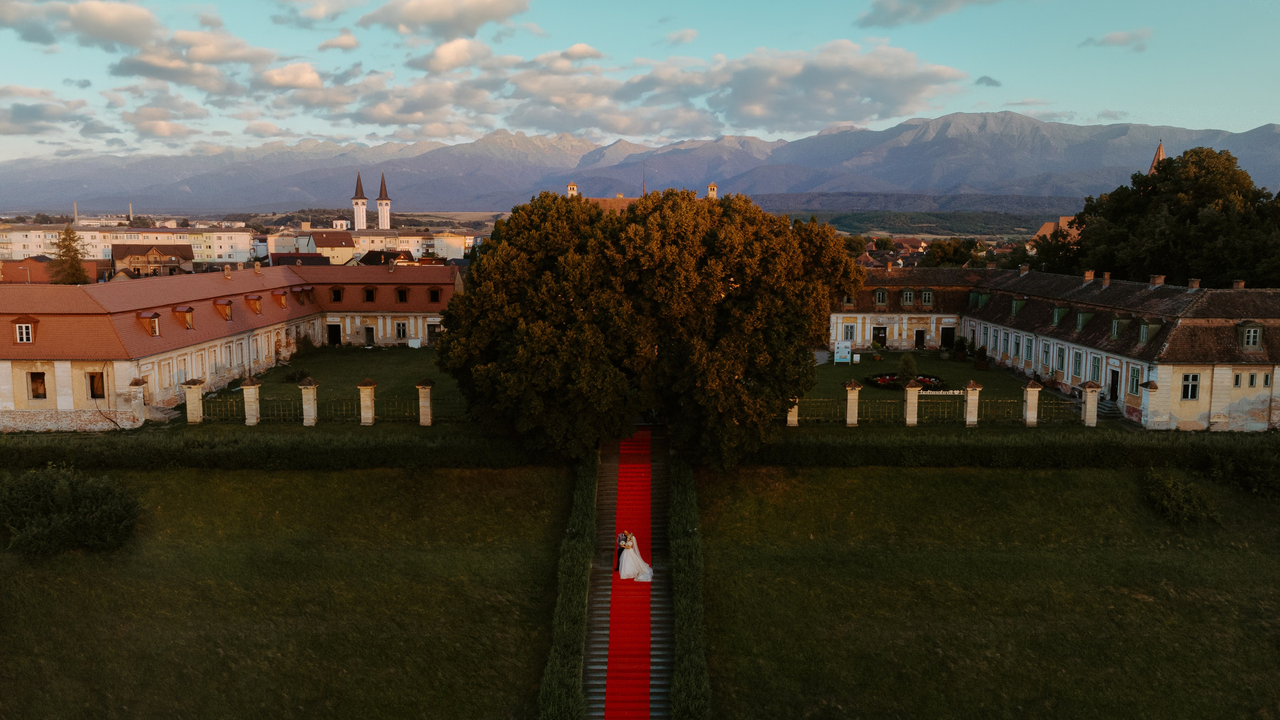 Ana & Vlad — Nuntă la Castelul Cantacuzino. Wedding Photography