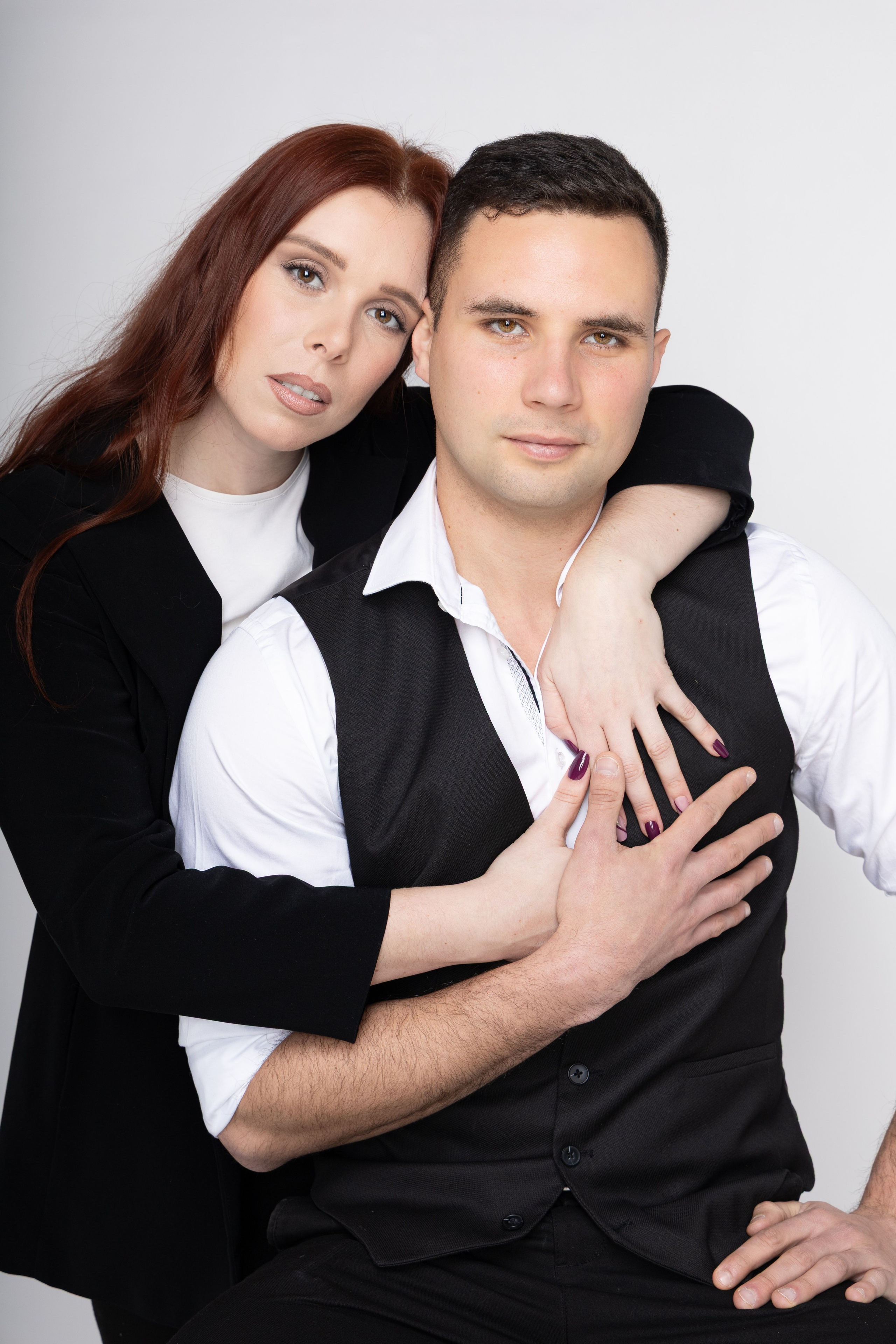 Séance photo couple Albi. Photographe de mariage et de portrait dans le Tarn, Toulouse et en Occitanie