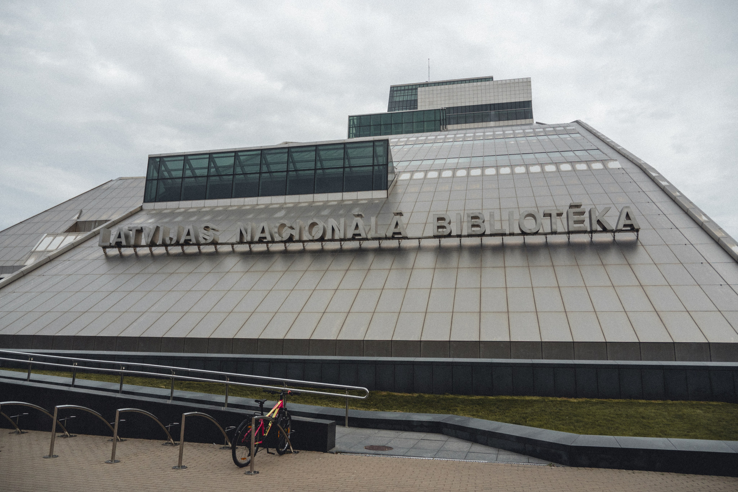 Voyage à Riga. Photographe sur Cote d’Azur. Portraits de familles, couples, enfants, événements