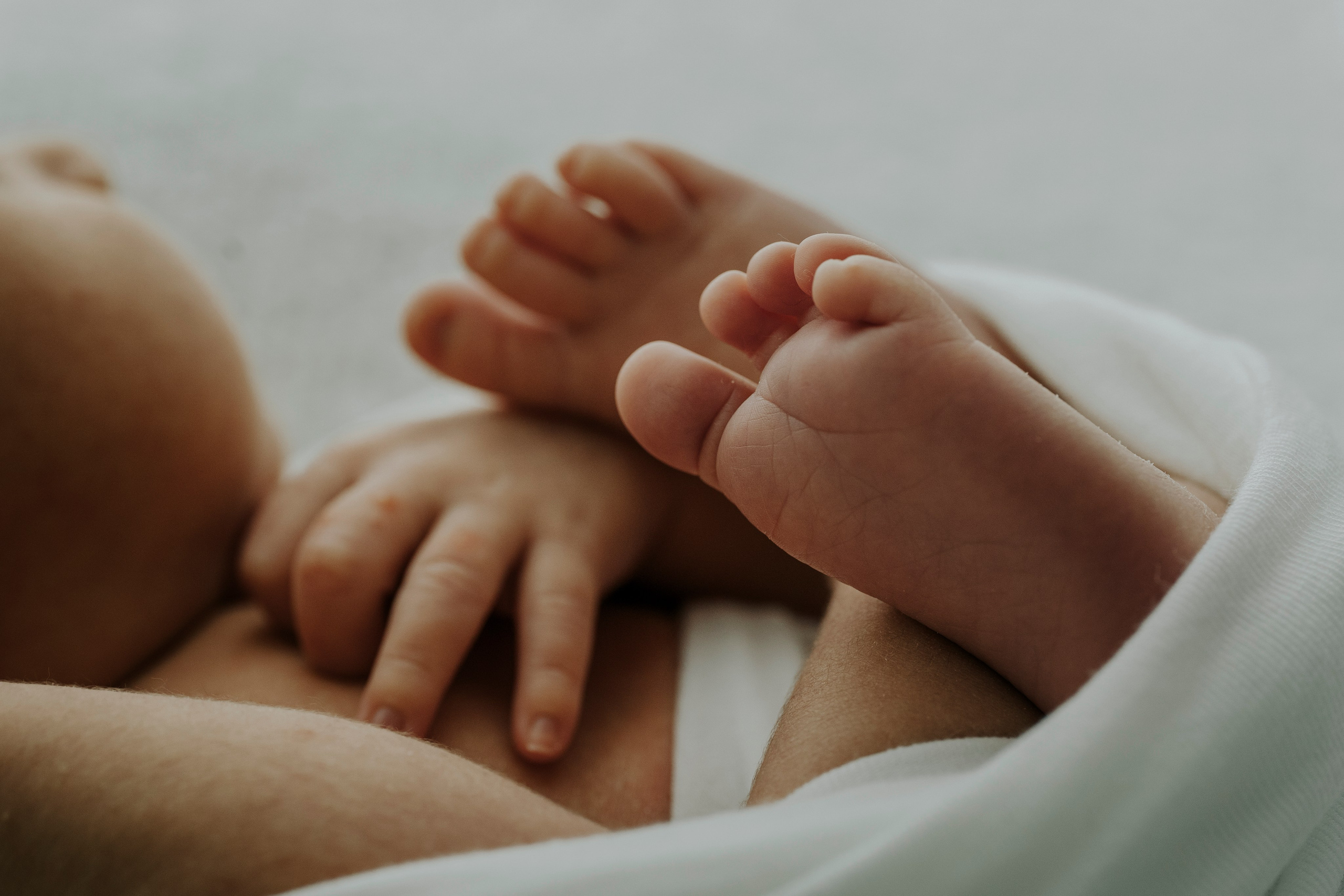 Newborn. Fotografo di famiglia, neonati, maternity, ritratti, matrimoni, cerimonie, Rimini