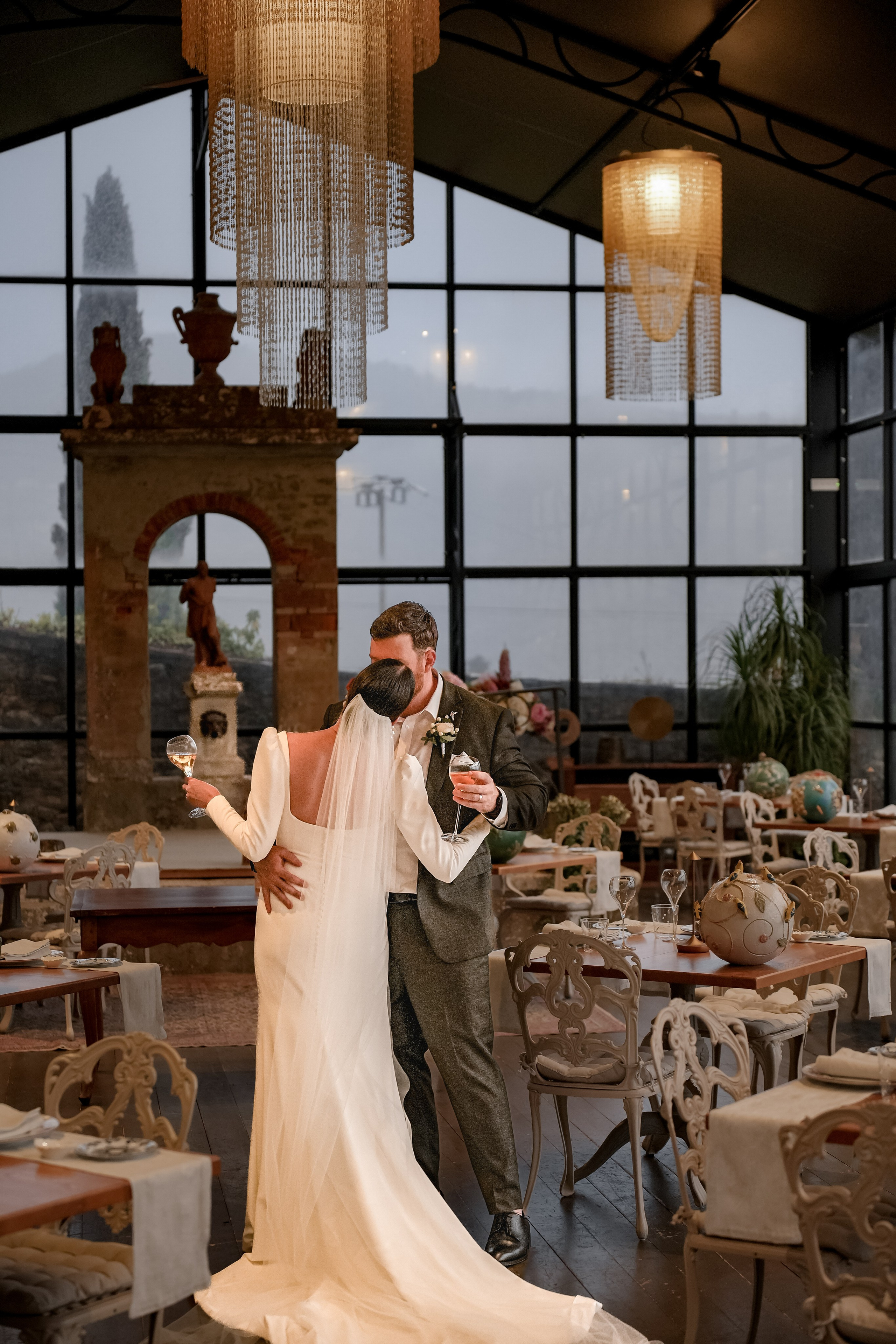 Elopment in Cortona. Villa Falconiere. Wedding Photographer in Italy