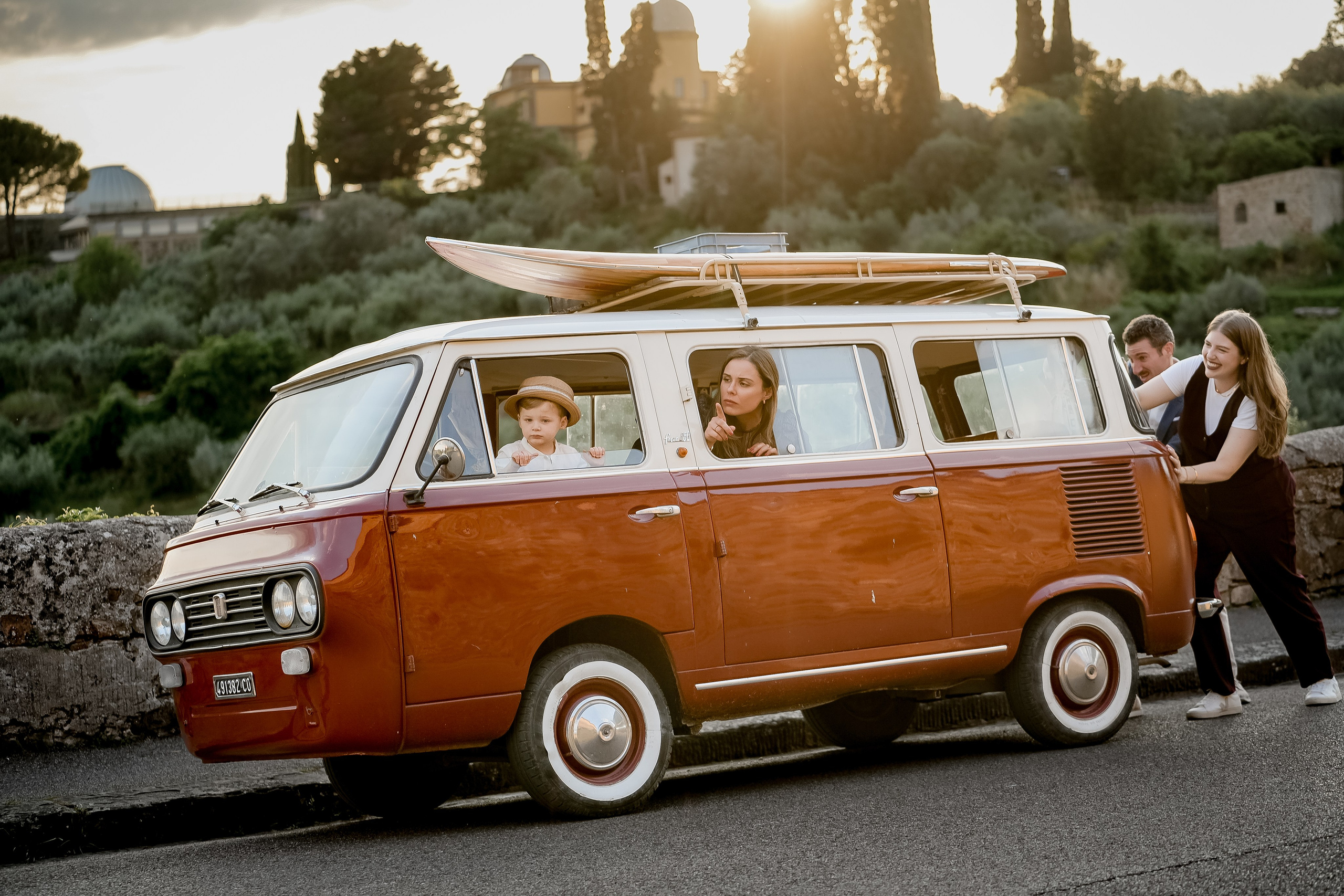 Jessica & Family. Wedding Photographer in Italy