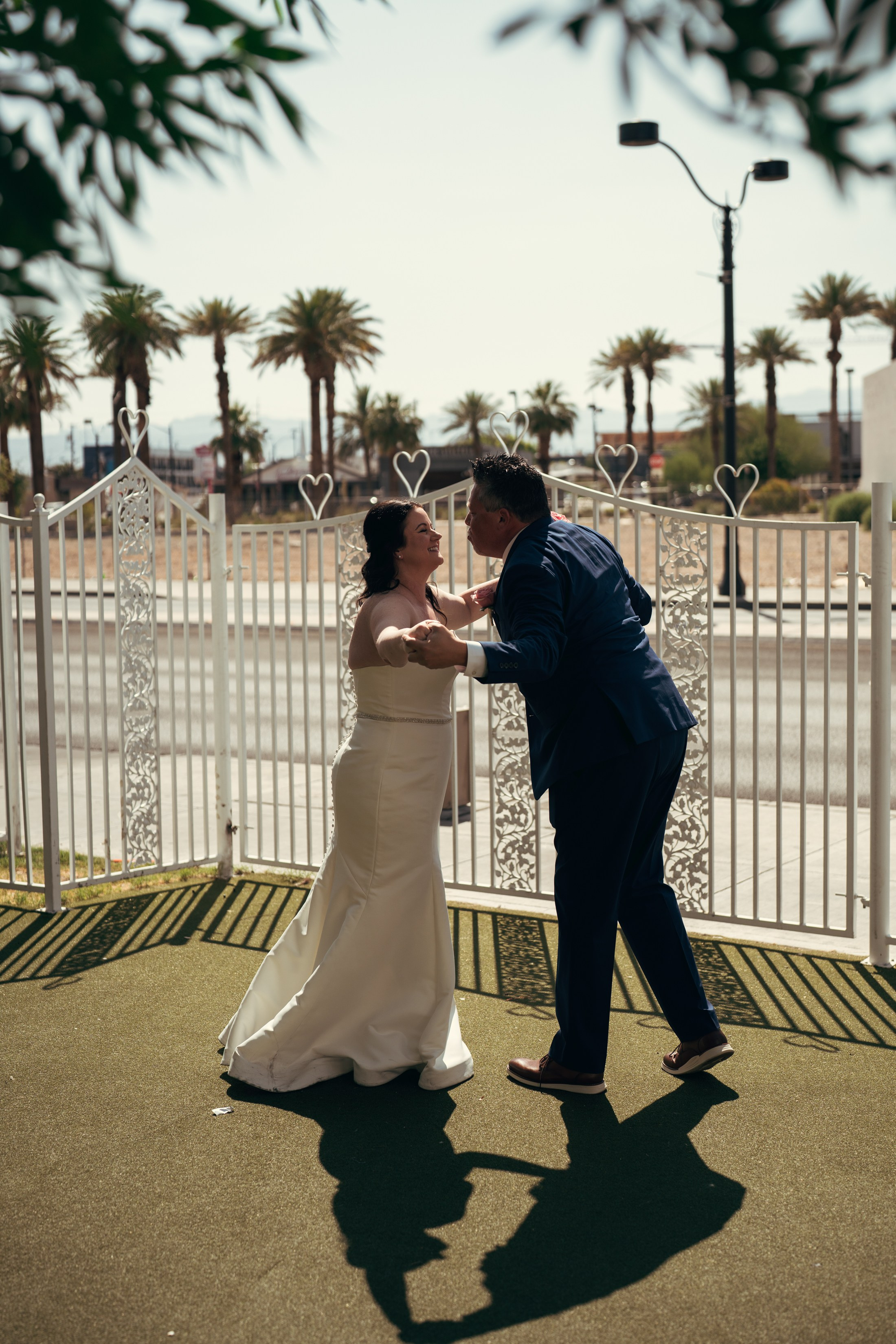 Chris&Duana. Wedding & elopement photographer Viktoriya Kravtsov. Las Vegas