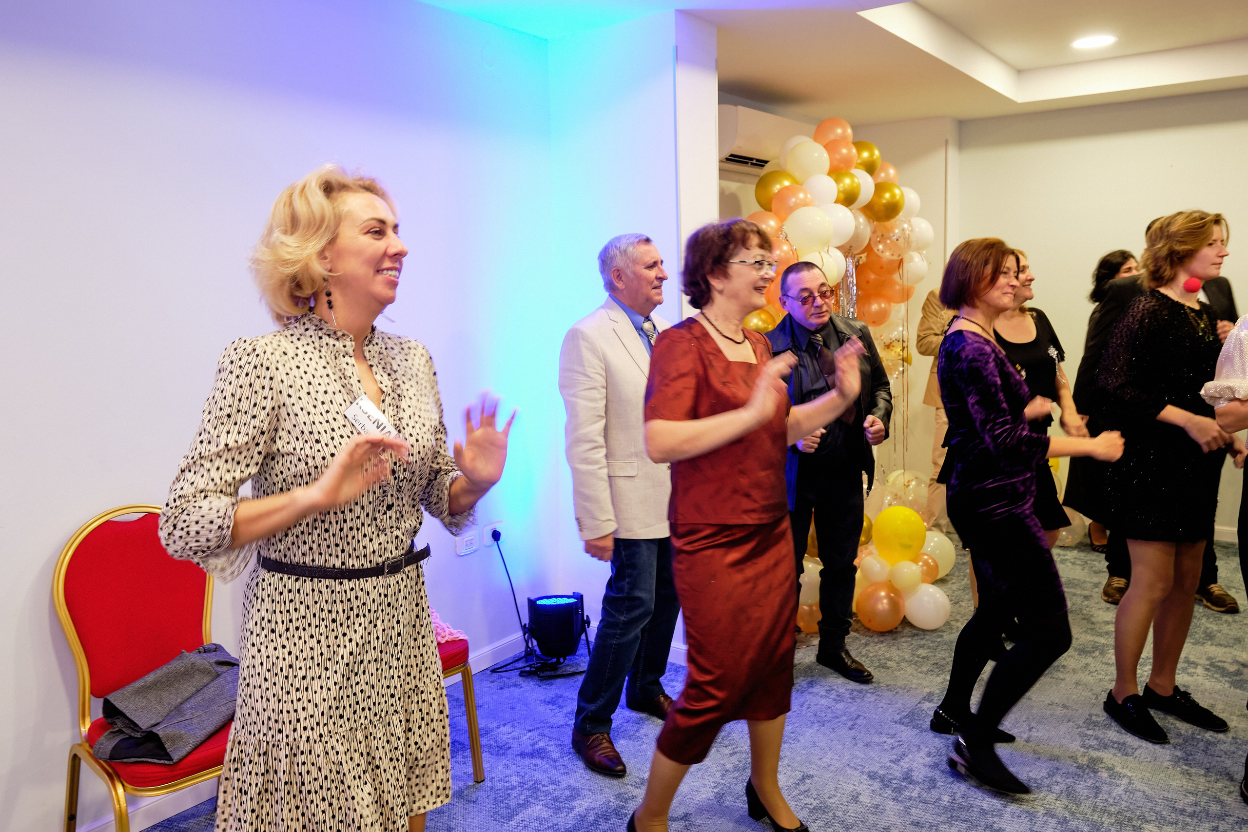 Фоторепортаж з благодійного Новорічного балу у Чорногорії. Портретний фотограф Альона Новгородцева