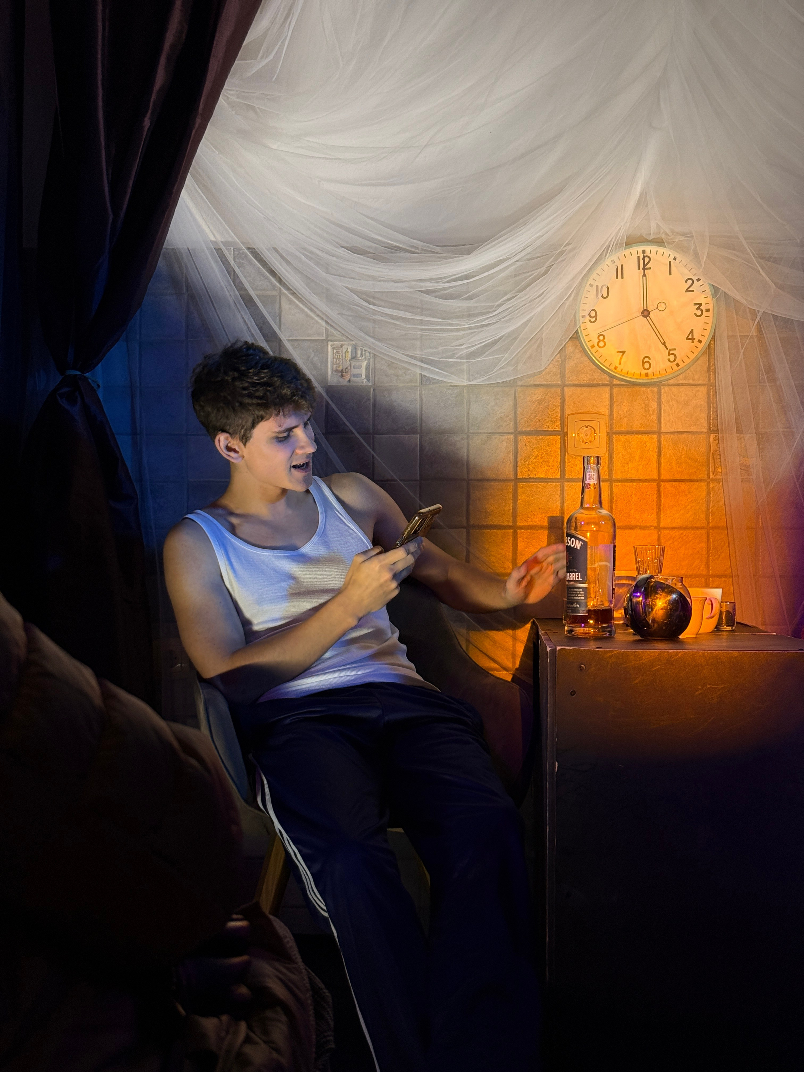 Фоторепортаж вистави у Будві. Портретний фотограф Альона Новгородцева