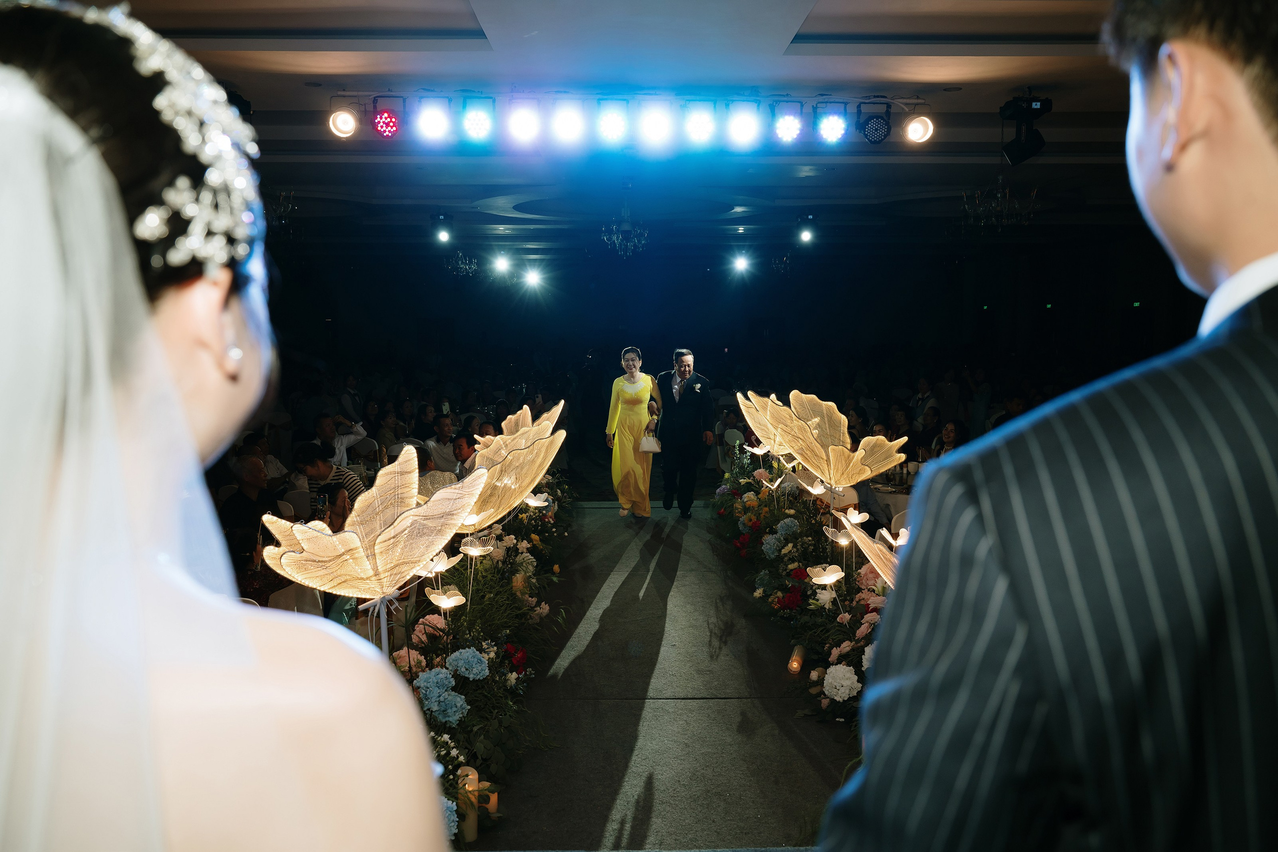 TOAN & VY / Wedding Journalism. Saigon Wedding Present | Art Beyond Moments