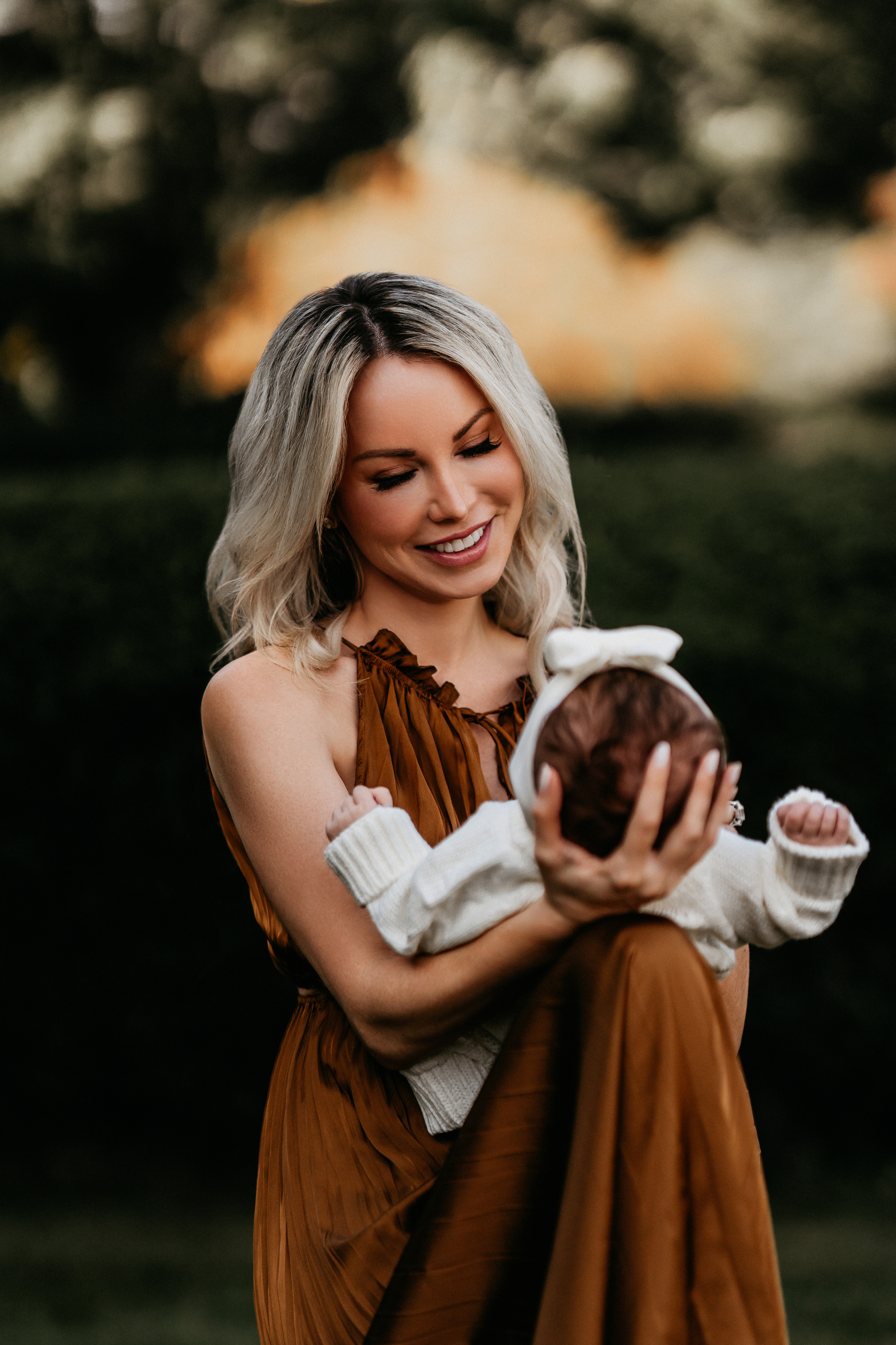 Alyson. Modern maternity photographer in Long Island New York