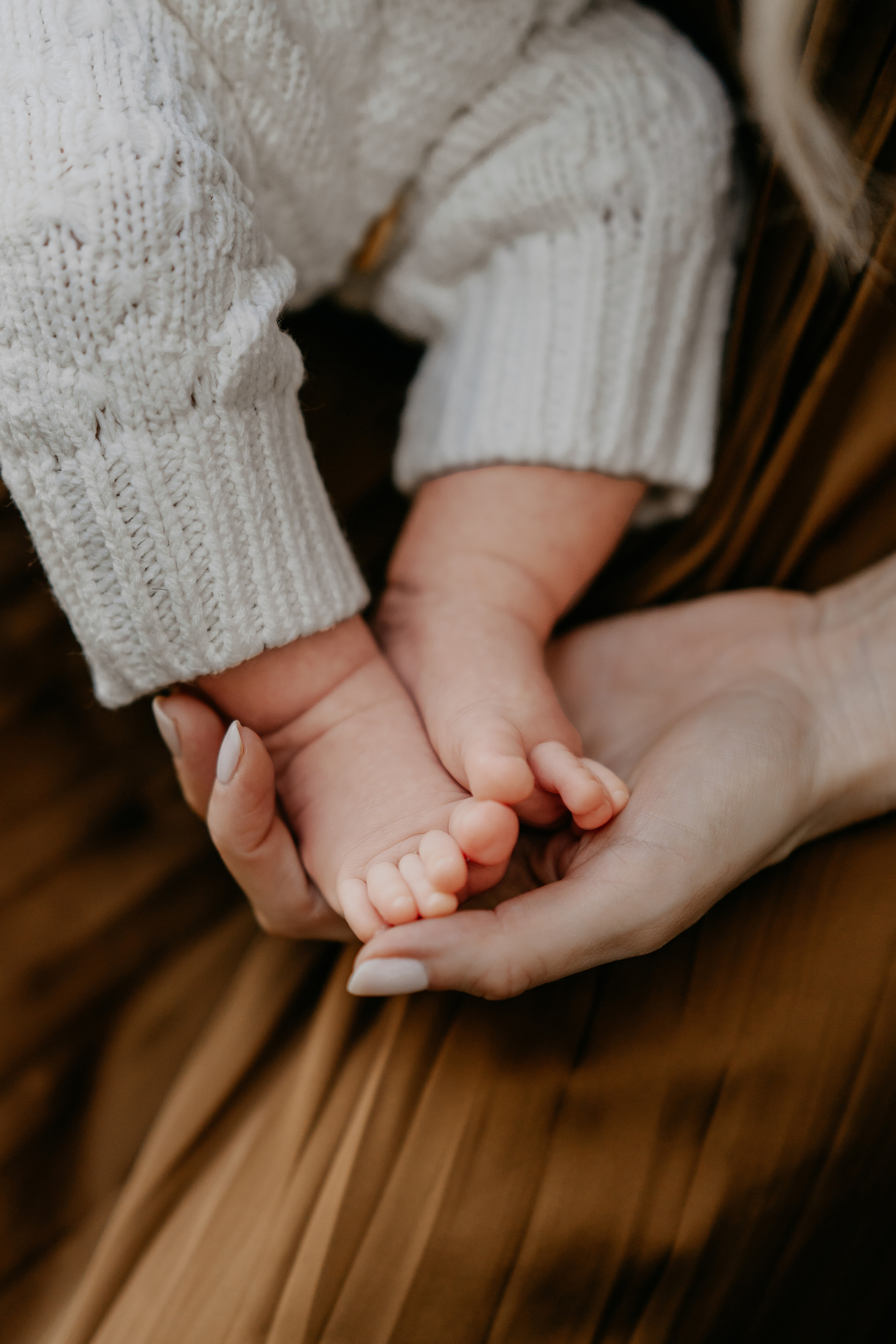 Alyson. Modern maternity photographer in Long Island New York