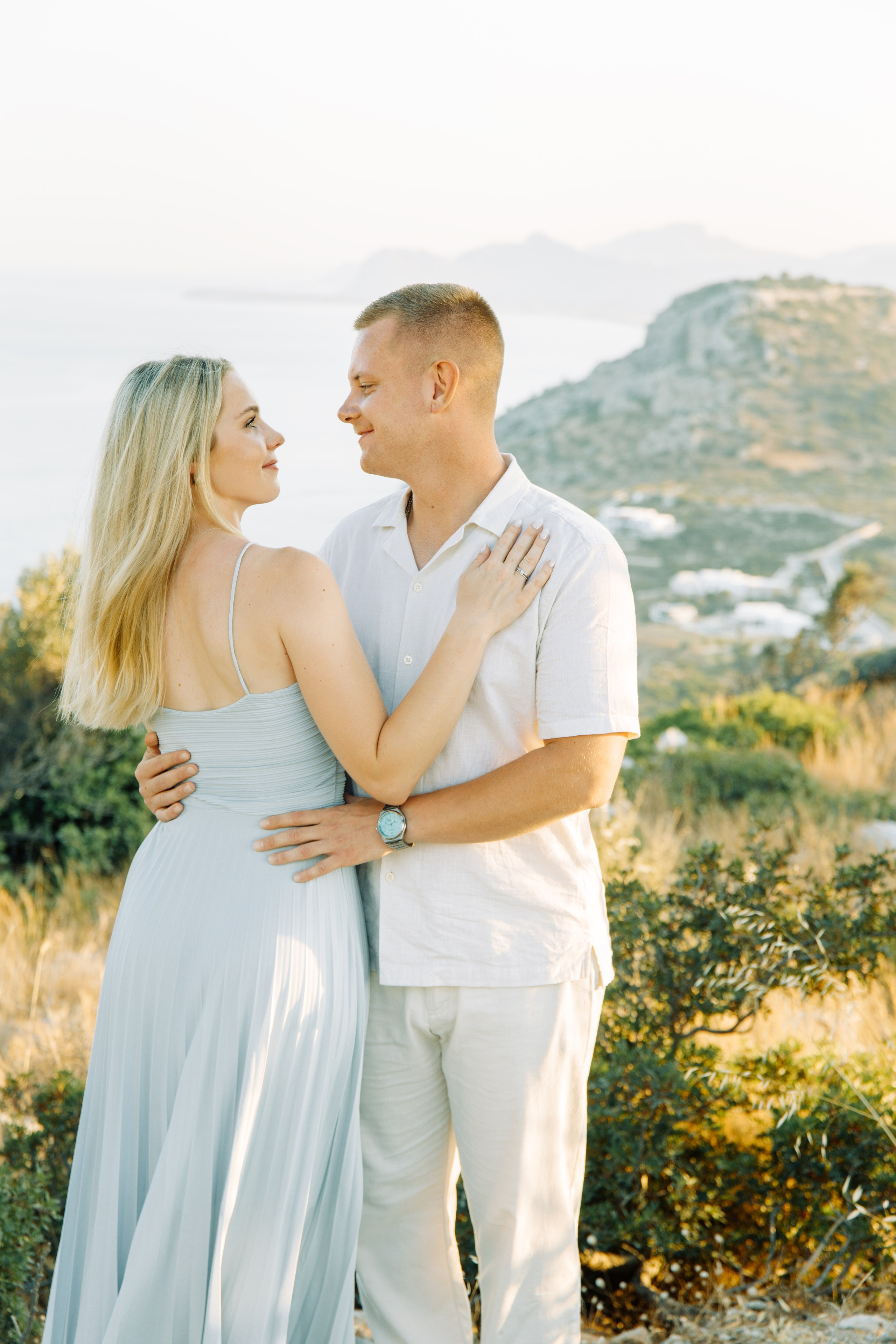 Alina and Joshua. Renate Woeste | Wedding planner in Rhodes. Creating dream weddings by the sea. Let’s make your special day unforgettable