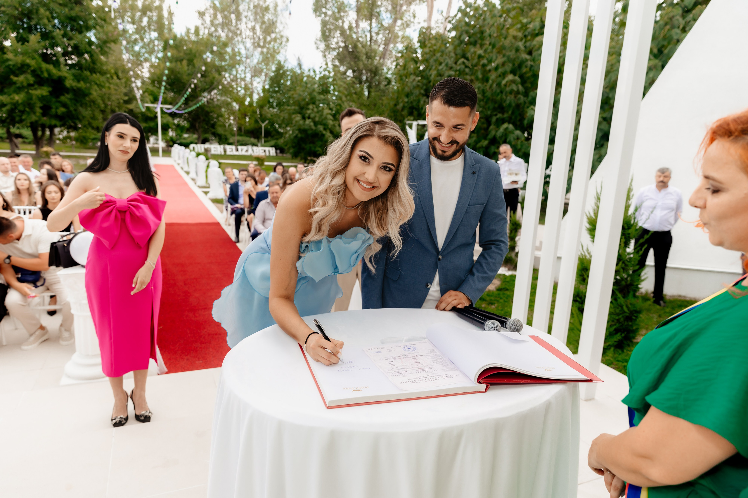 Izabela & Adrian - Civil Wedding - Pitești. Fotograf Profesionist Pitesti-Bucuresti| Mircea Seinea