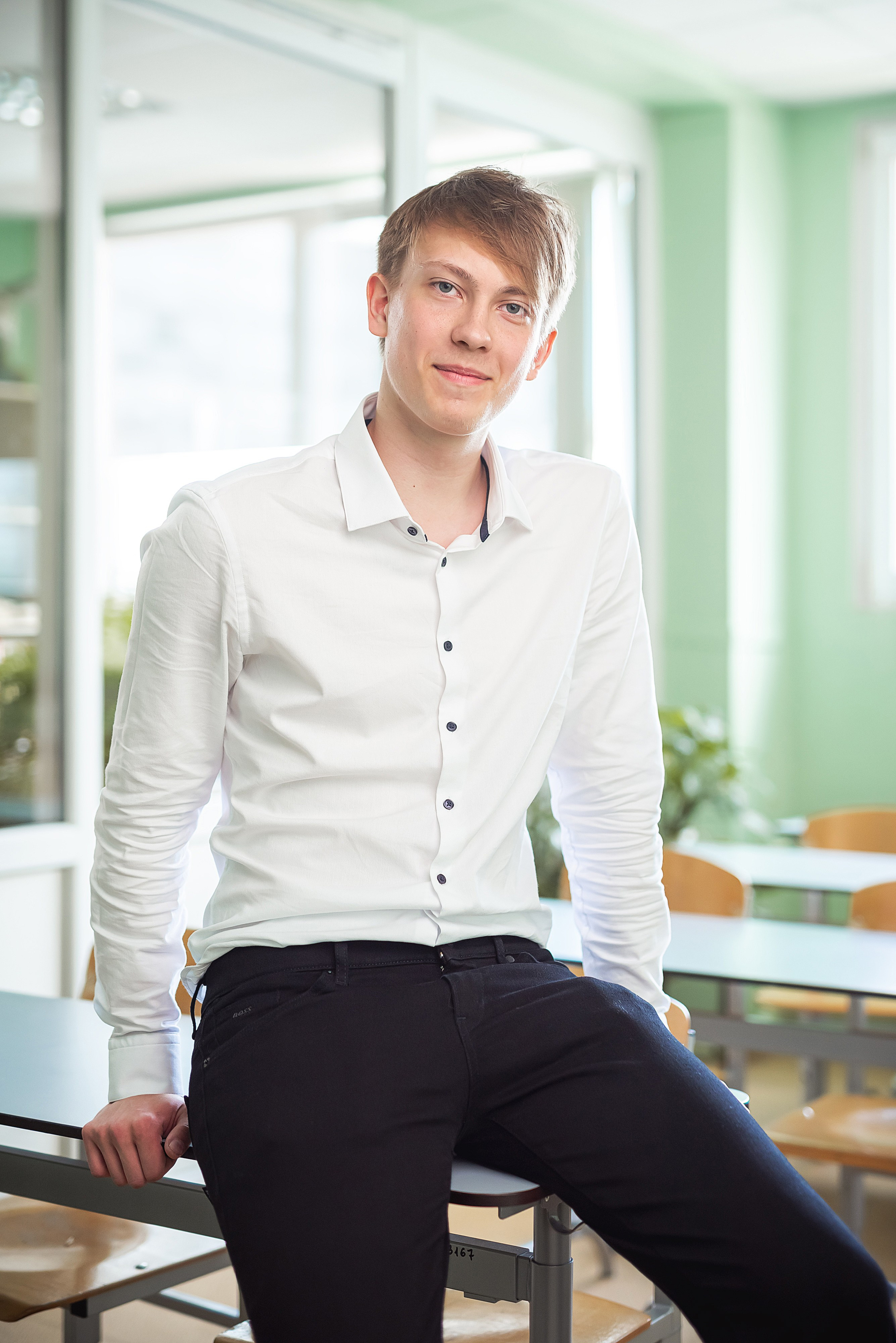 95. Vidusskola, 9 Klase. Fotogrāfs Rīgā. Gīmenes, individuālās un dažādu produktu fotosesijas