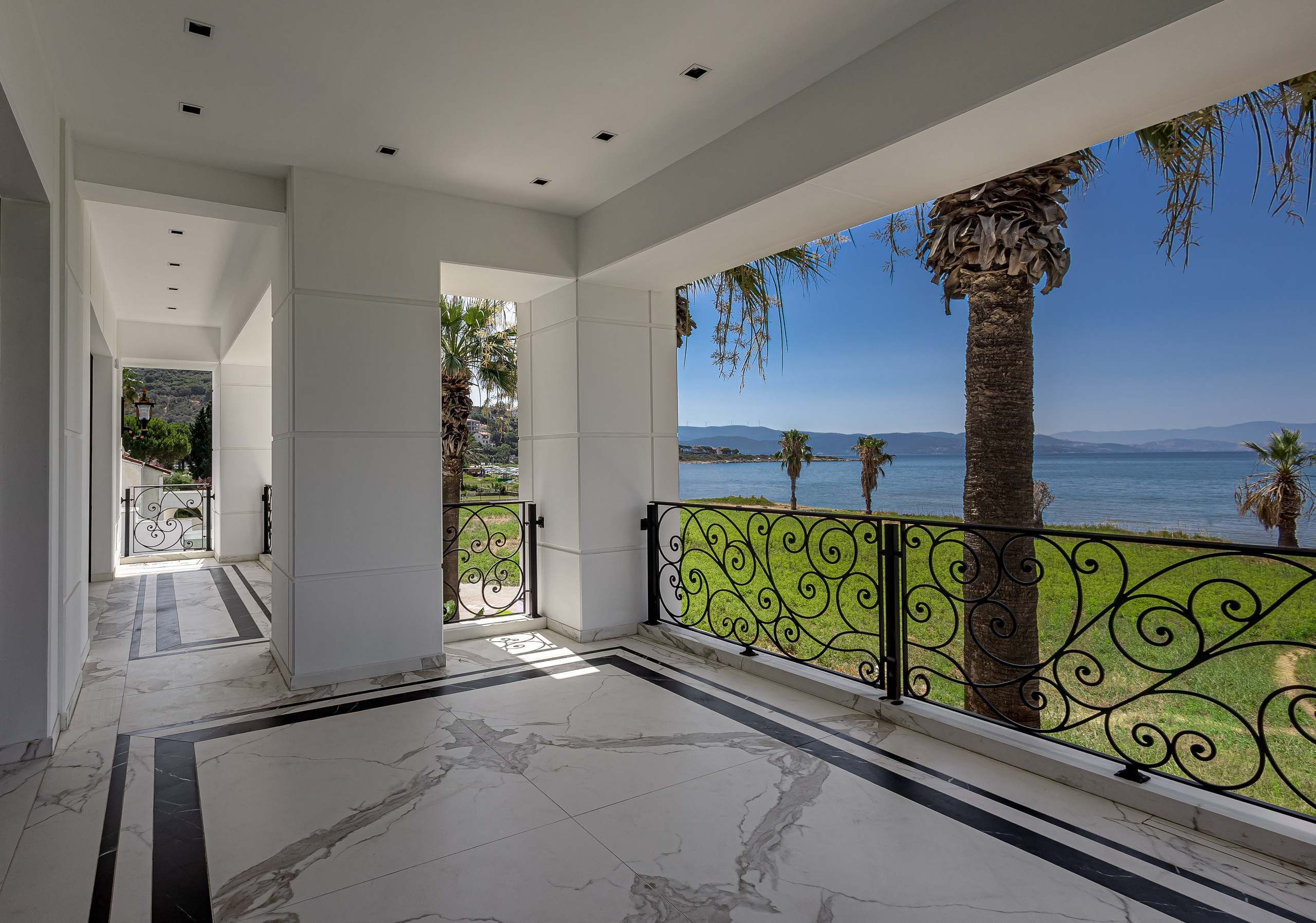 Вилла на берегу моря премиум класса. Professional photo & video in Marmaris Turkey