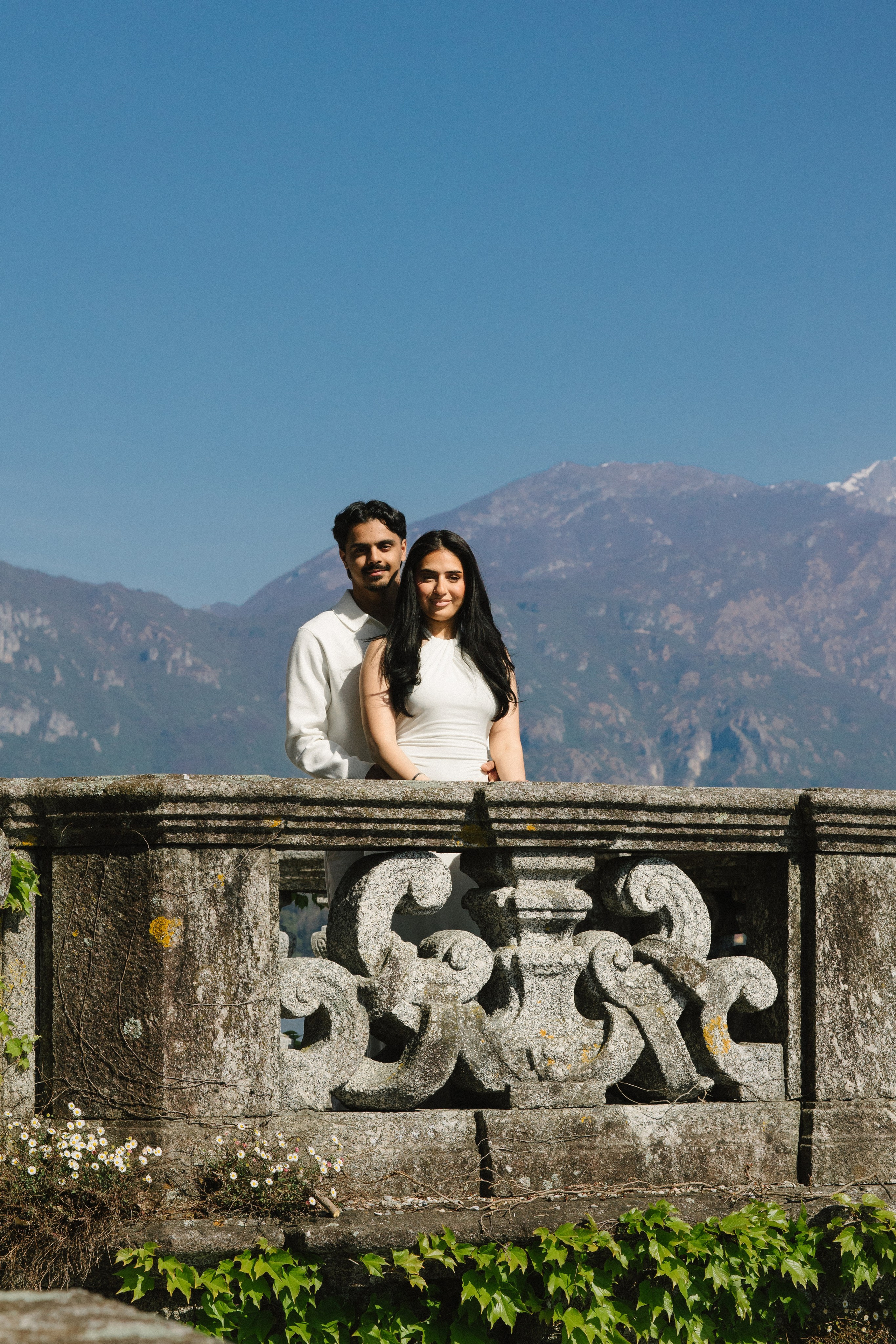 Vish & Kajal. Wedding photographer in Italy