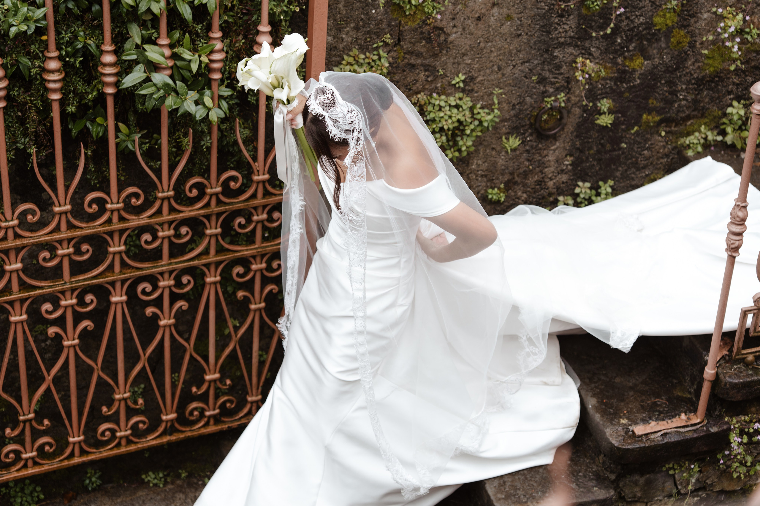 BEATRICE AND RAFAELE_LAKE COMO_Villa Regina Teodolinda. PHOTOGRAPHER IN ITALY