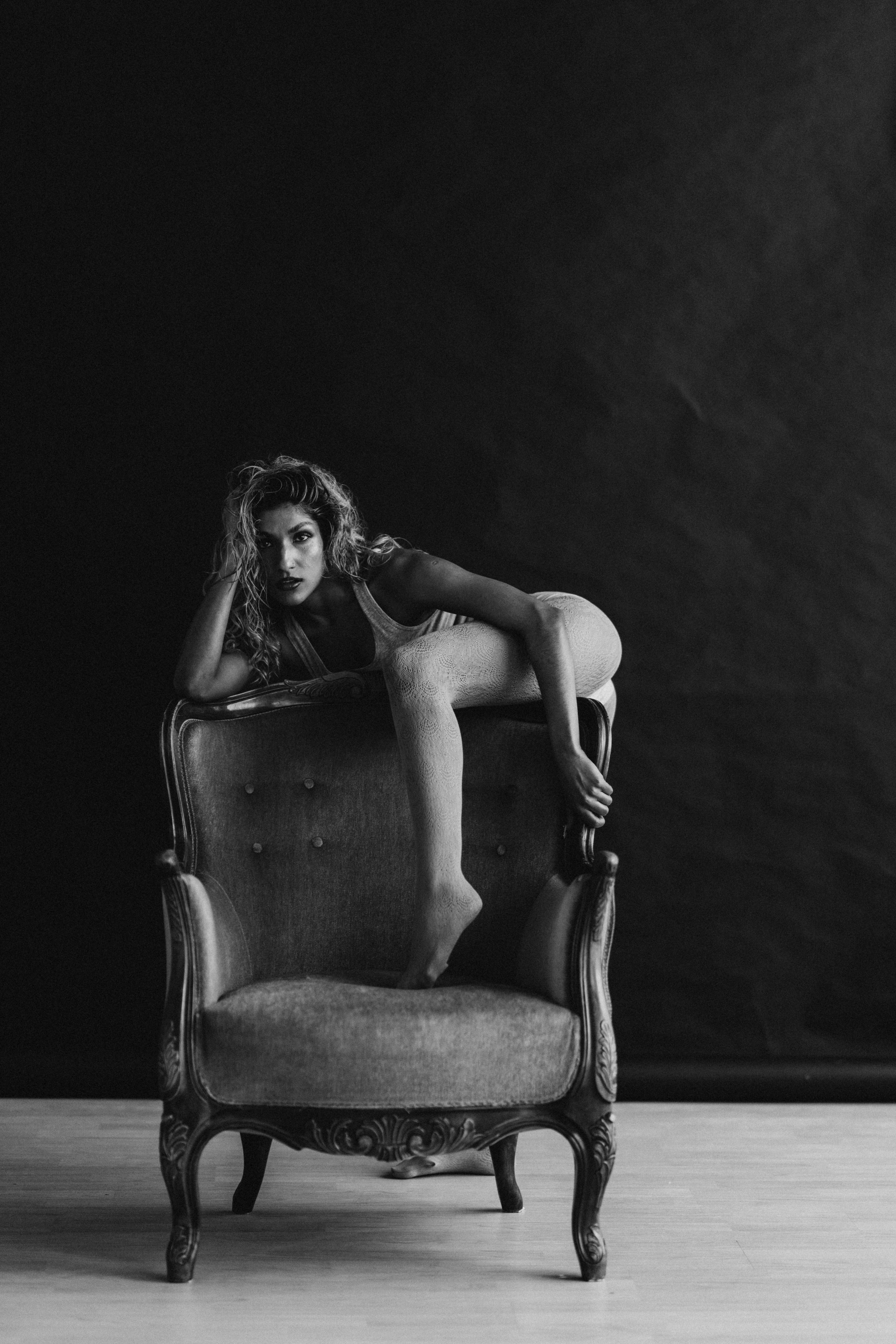 DANCERS. Victoria Olonen – Cinematic Portrait Artist | Helsinki & Europe